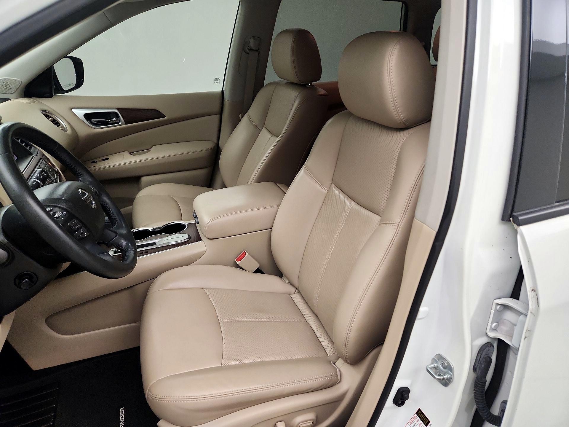 Thumbnail: 2017 Nissan Pathfinder - 11