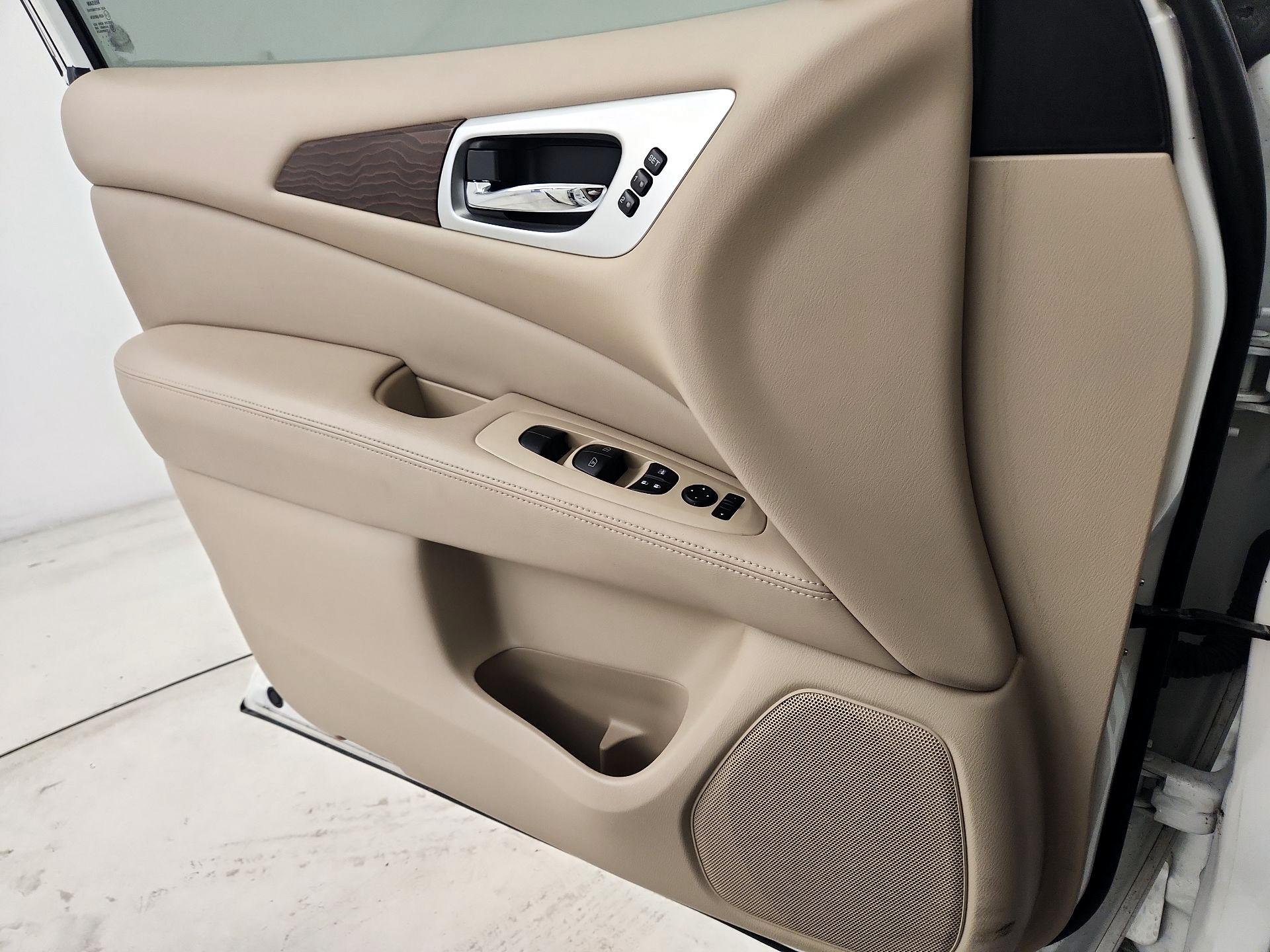 Thumbnail: 2017 Nissan Pathfinder - 12