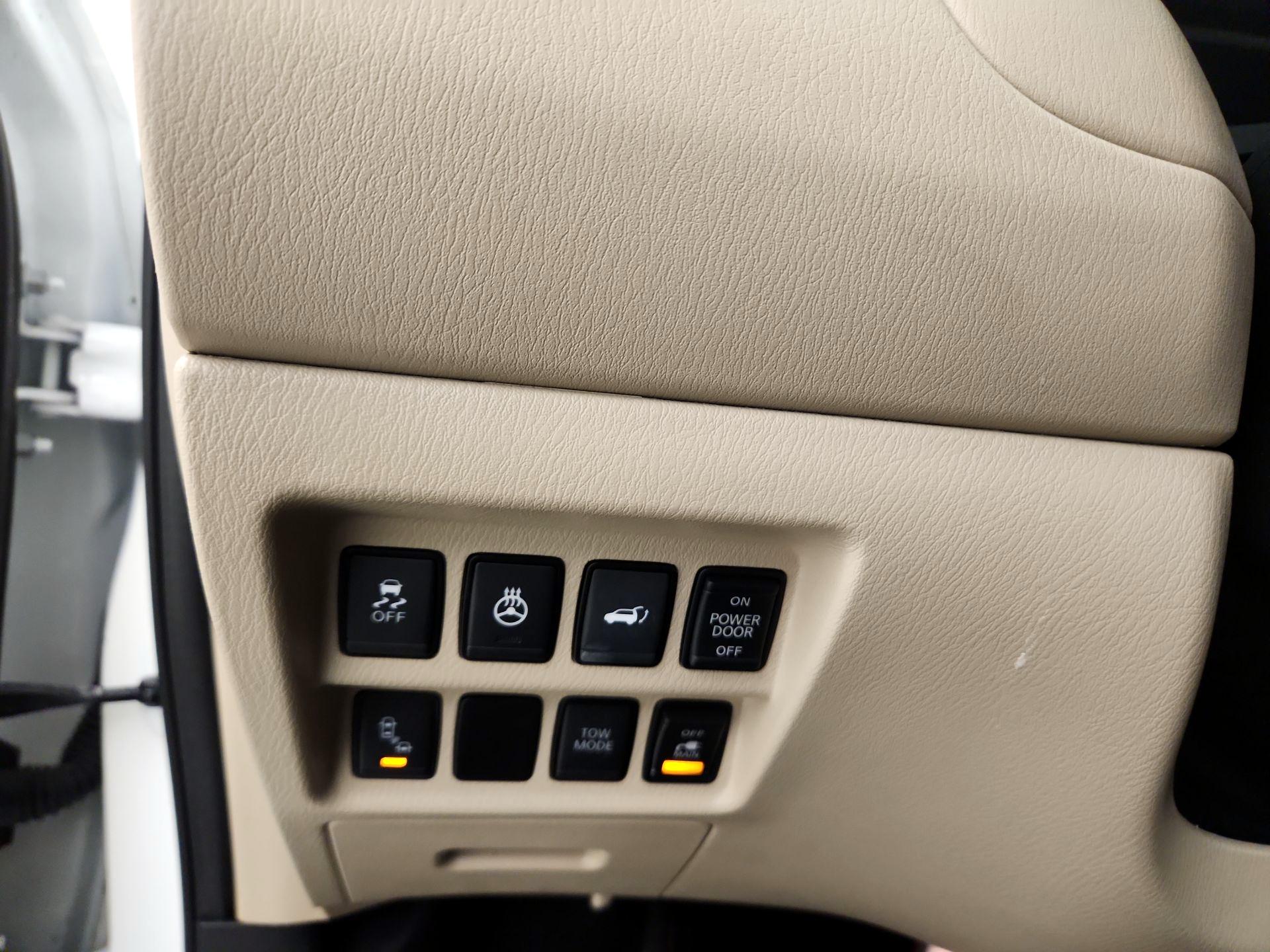 Thumbnail: 2017 Nissan Pathfinder - 13