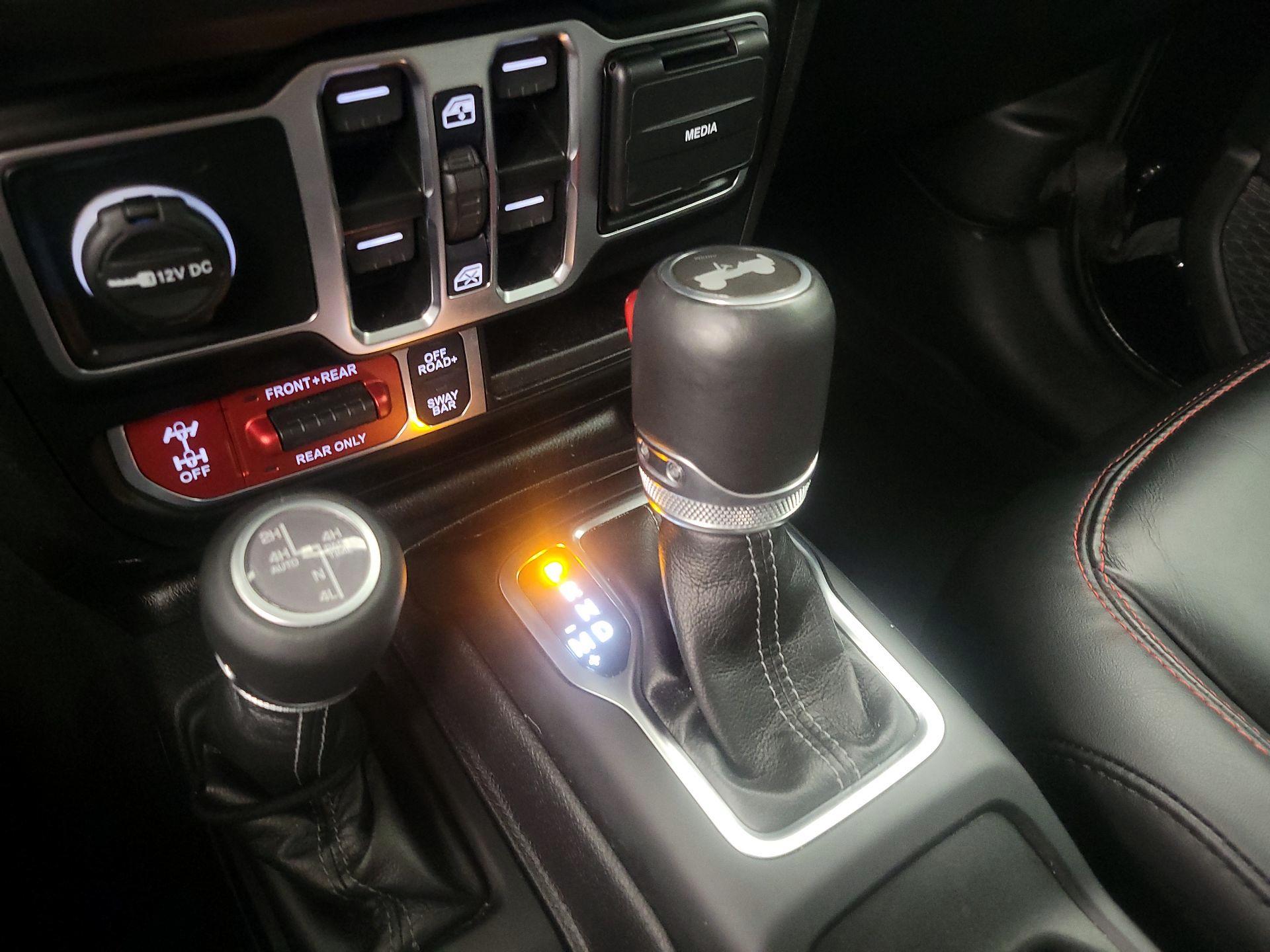 Thumbnail: 2024 Jeep Wrangler - 18