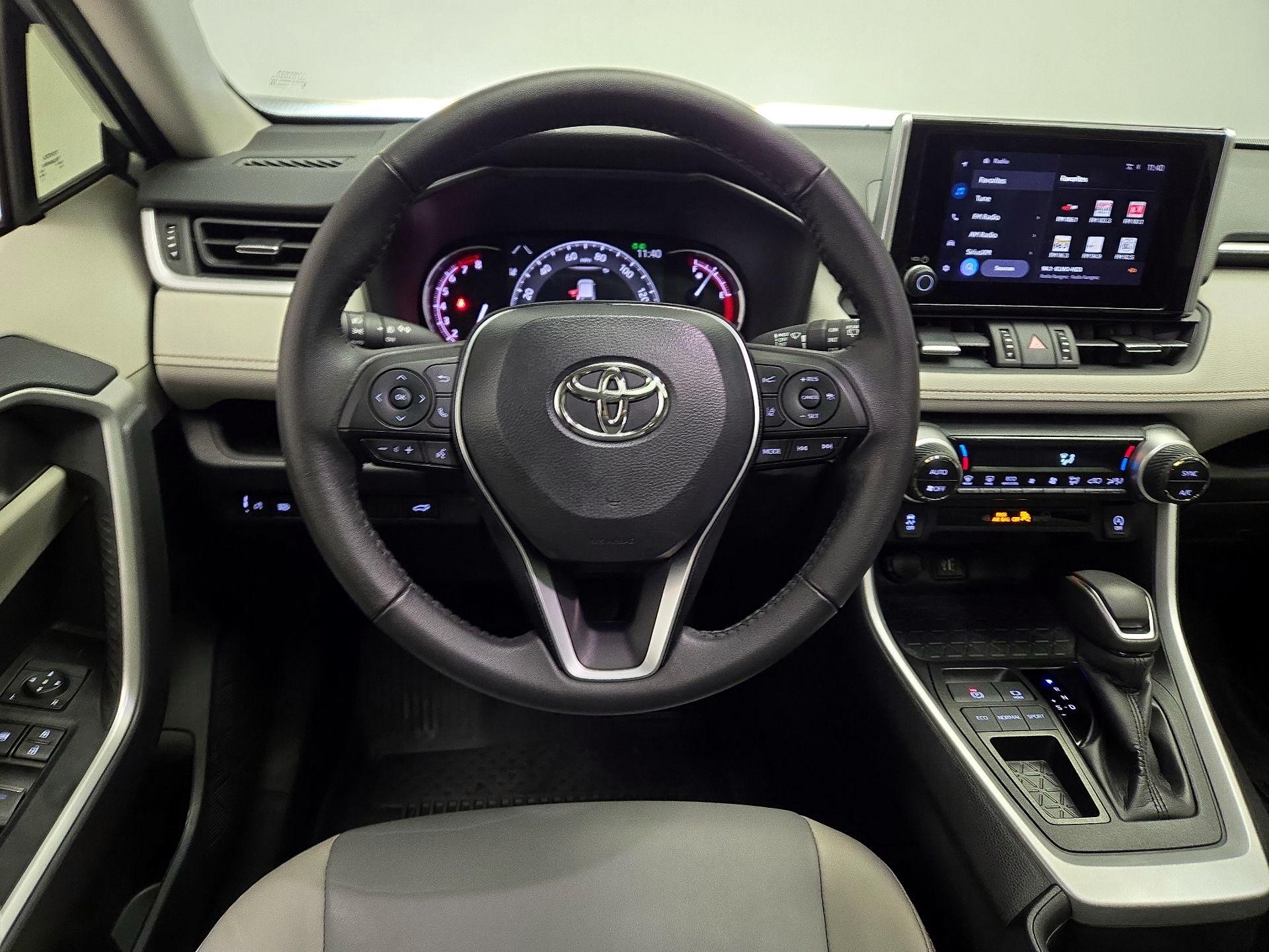 Thumbnail: 2024 Toyota RAV4 - 10