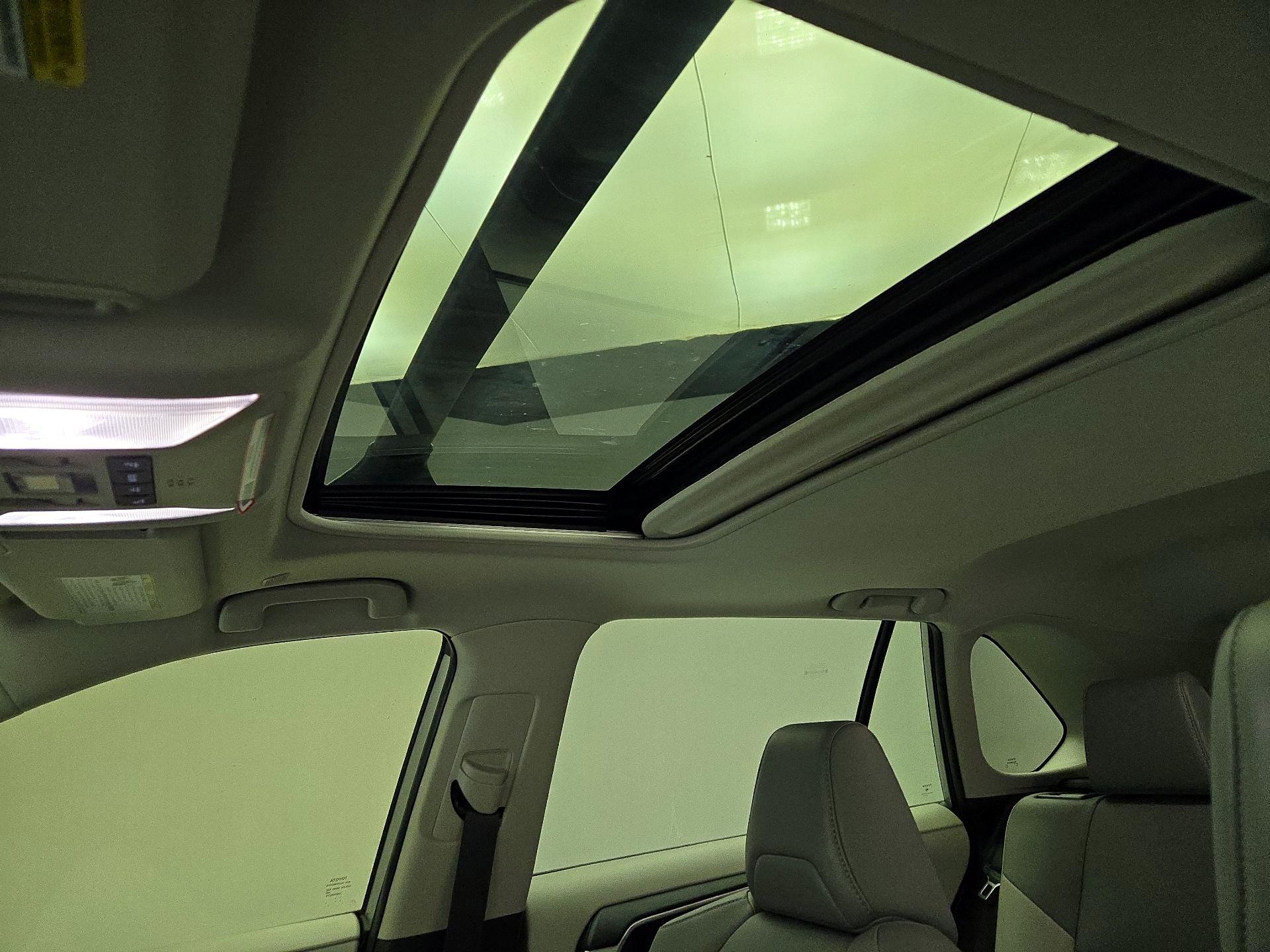 Thumbnail: 2024 Toyota RAV4 - 19