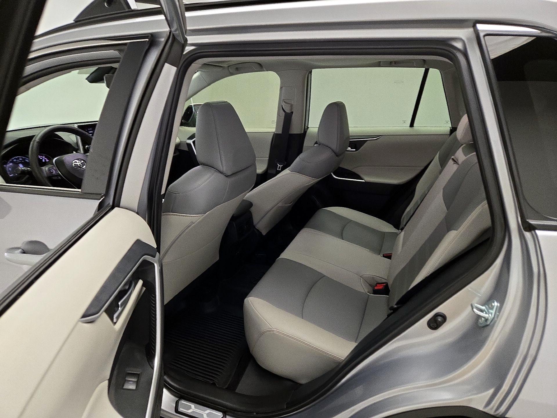 Thumbnail: 2024 Toyota RAV4 - 20