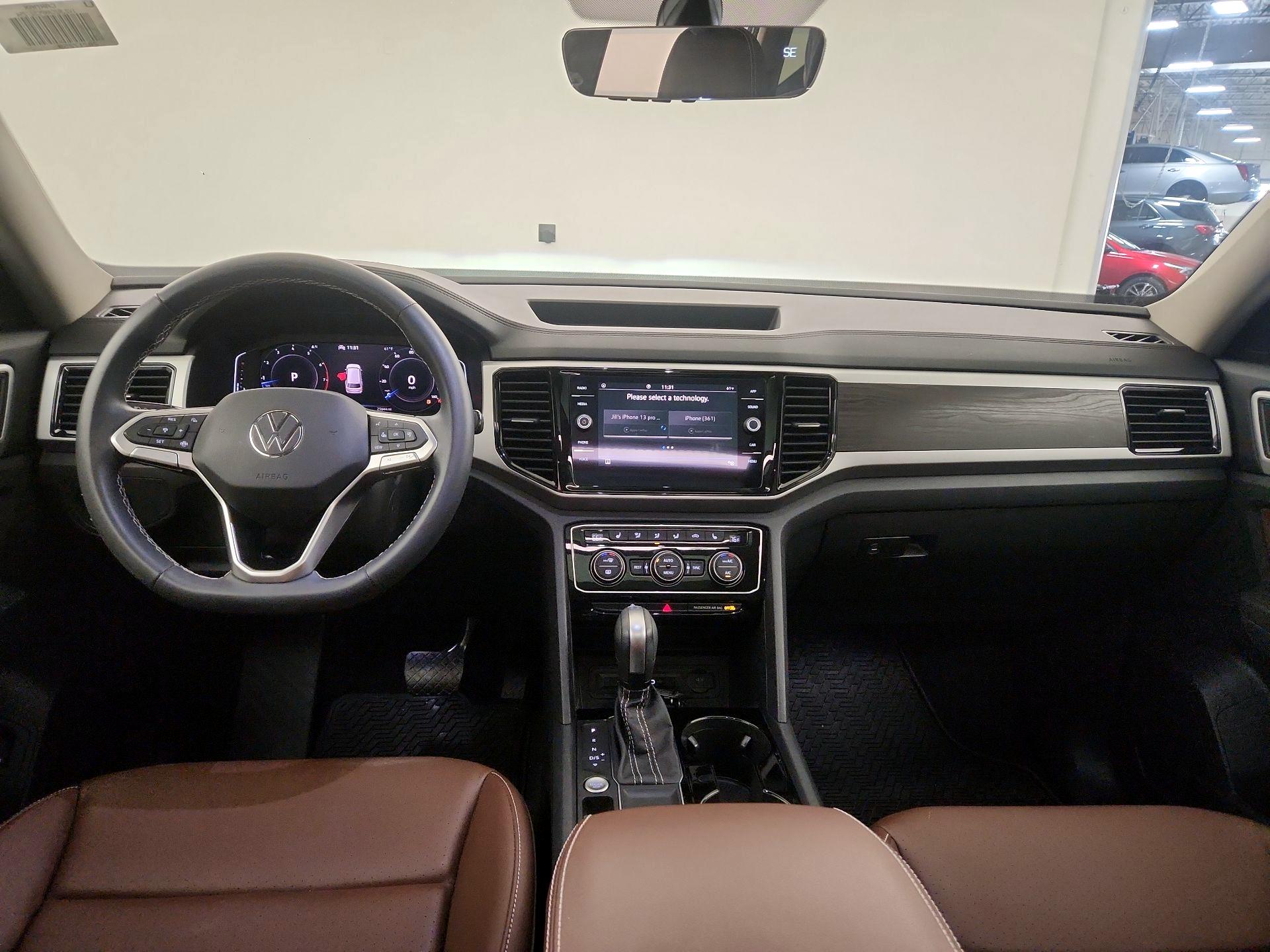 Thumbnail: 2023 Volkswagen Atlas - 9