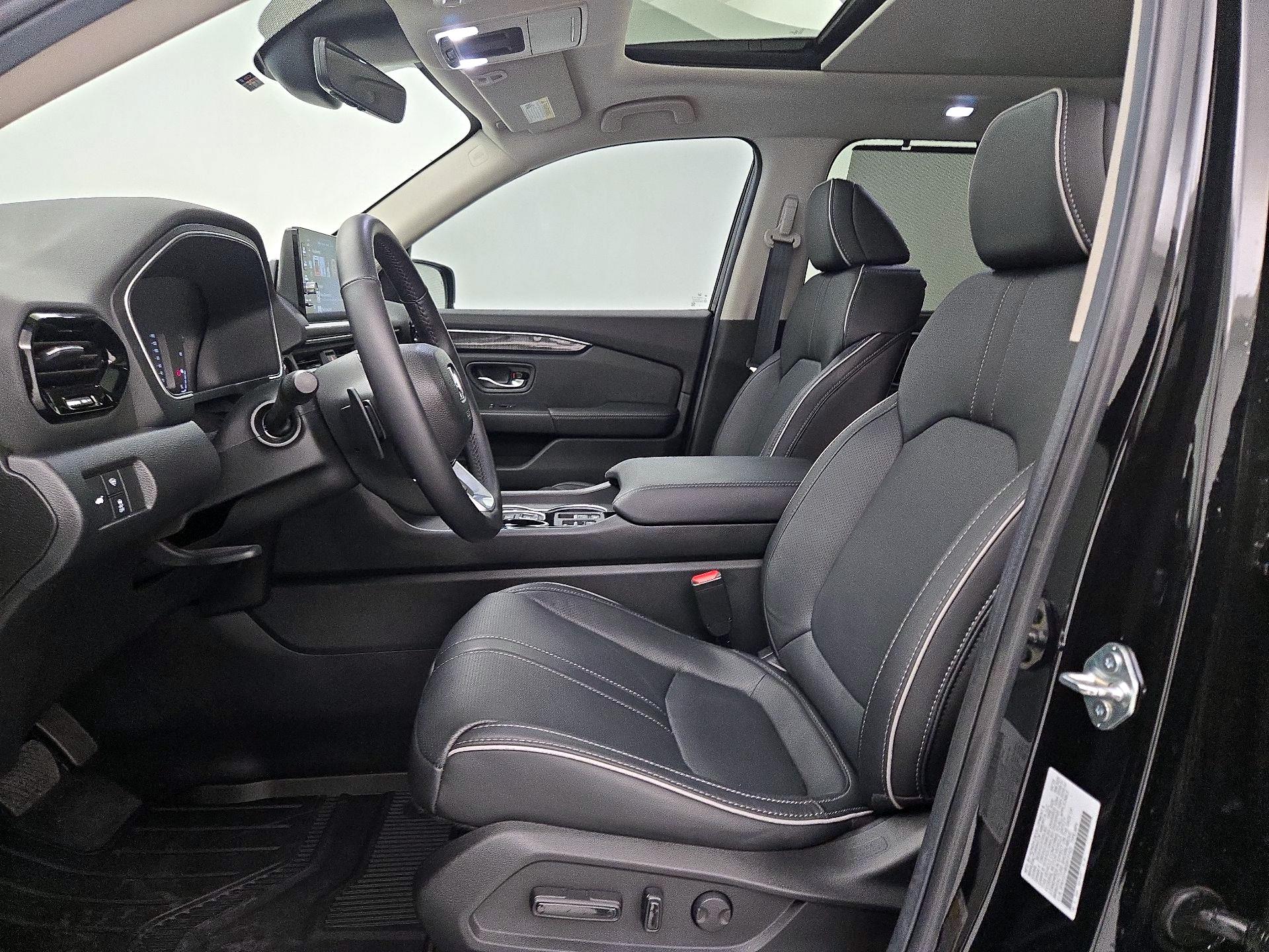 Thumbnail: 2025 Honda Pilot - 11