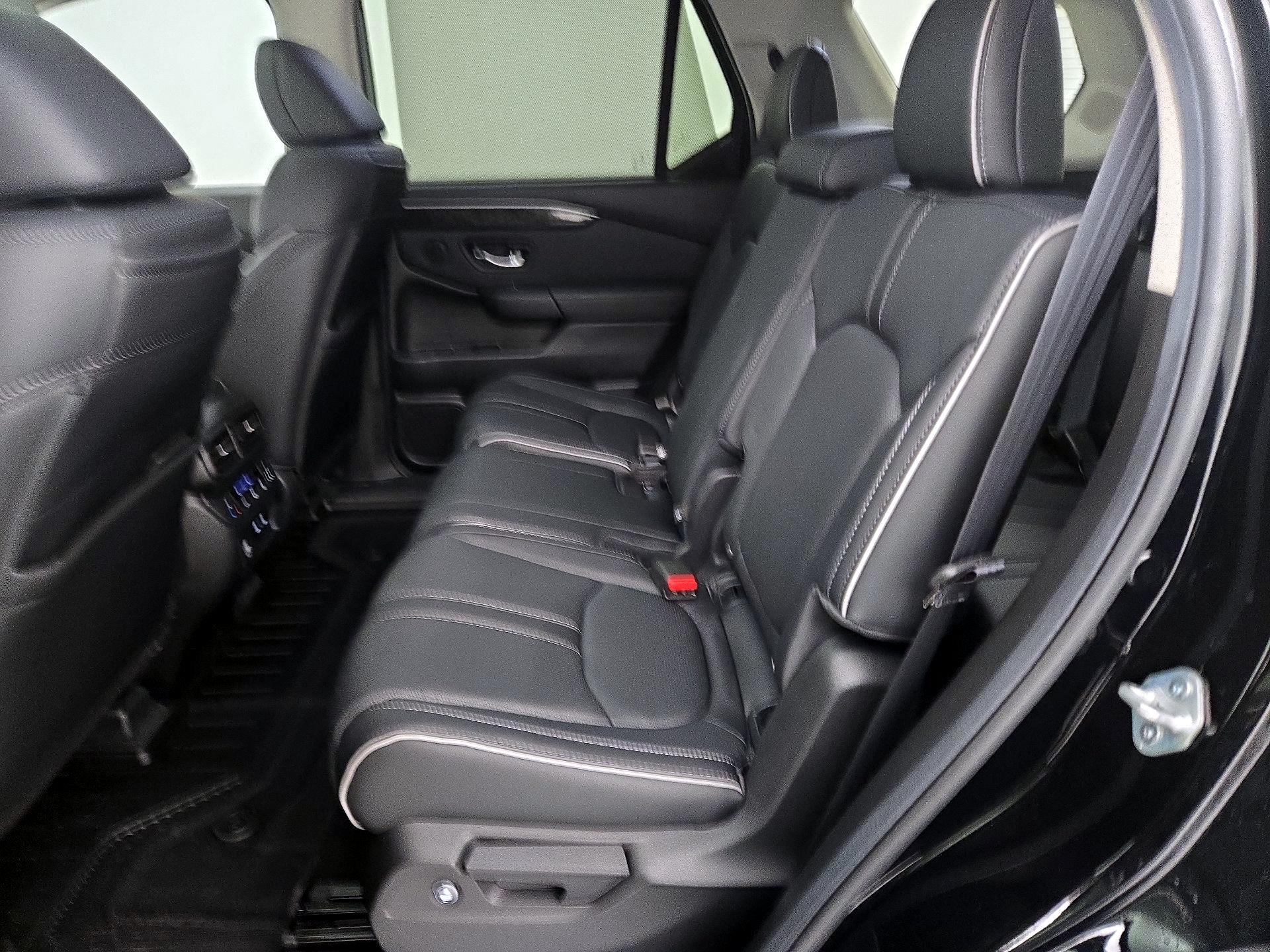 Thumbnail: 2025 Honda Pilot - 20