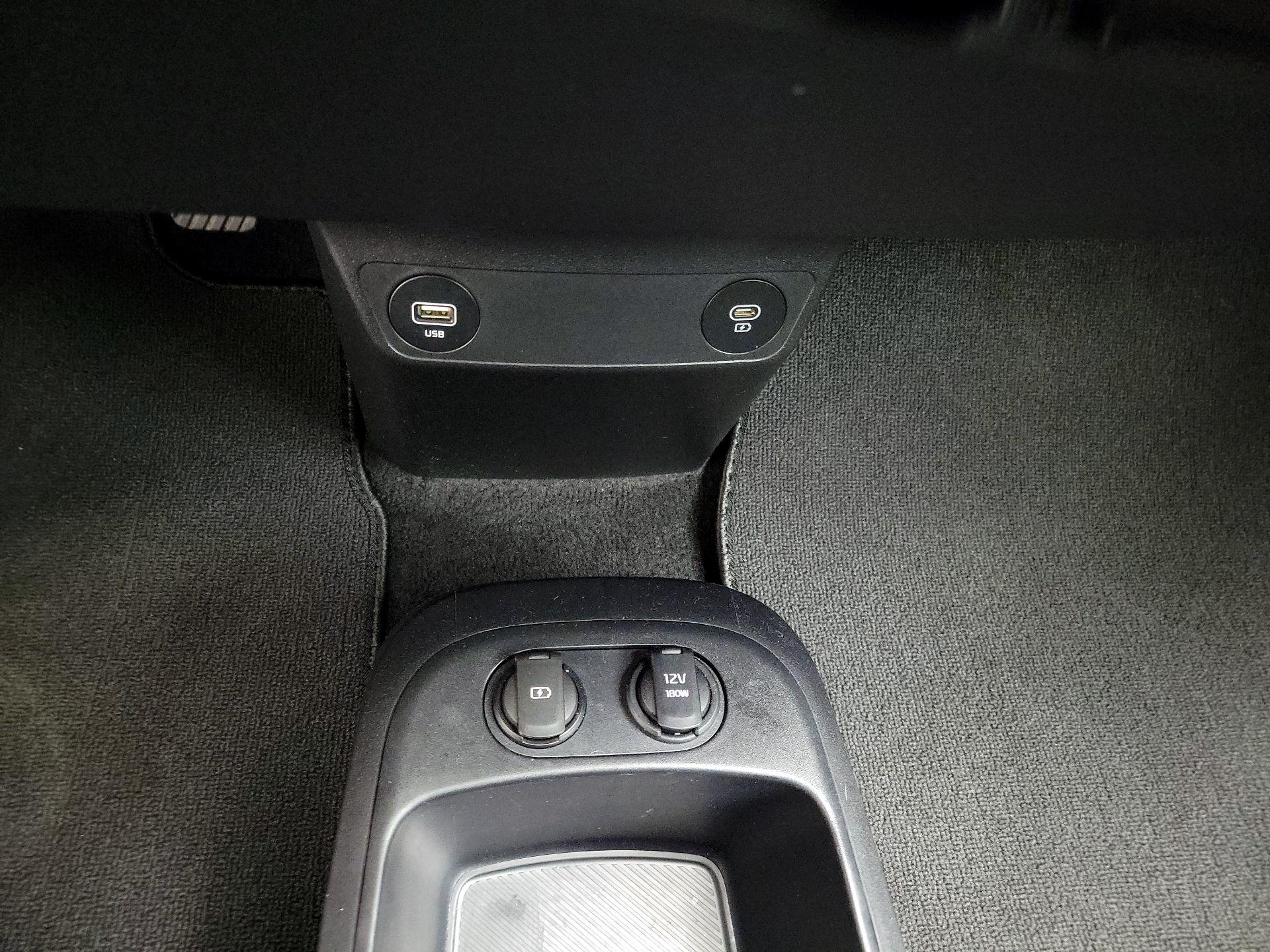 Thumbnail: 2024 Kia EV6 - 19