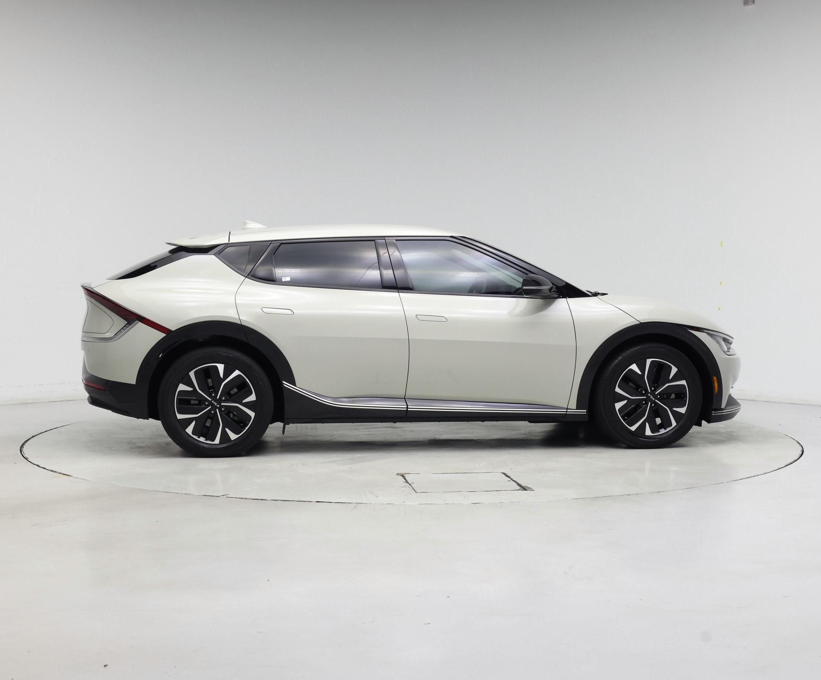 Thumbnail: 2024 Kia EV6 - 7