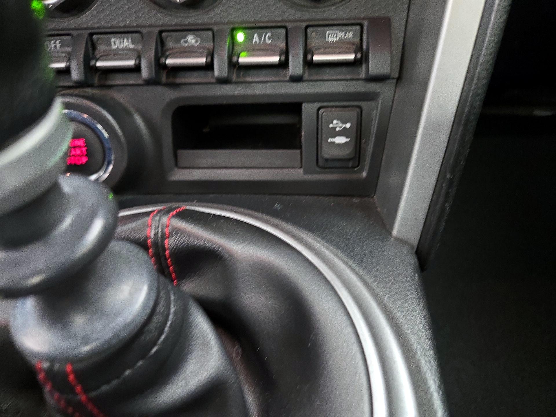 Thumbnail: 2015 Subaru BRZ - 18