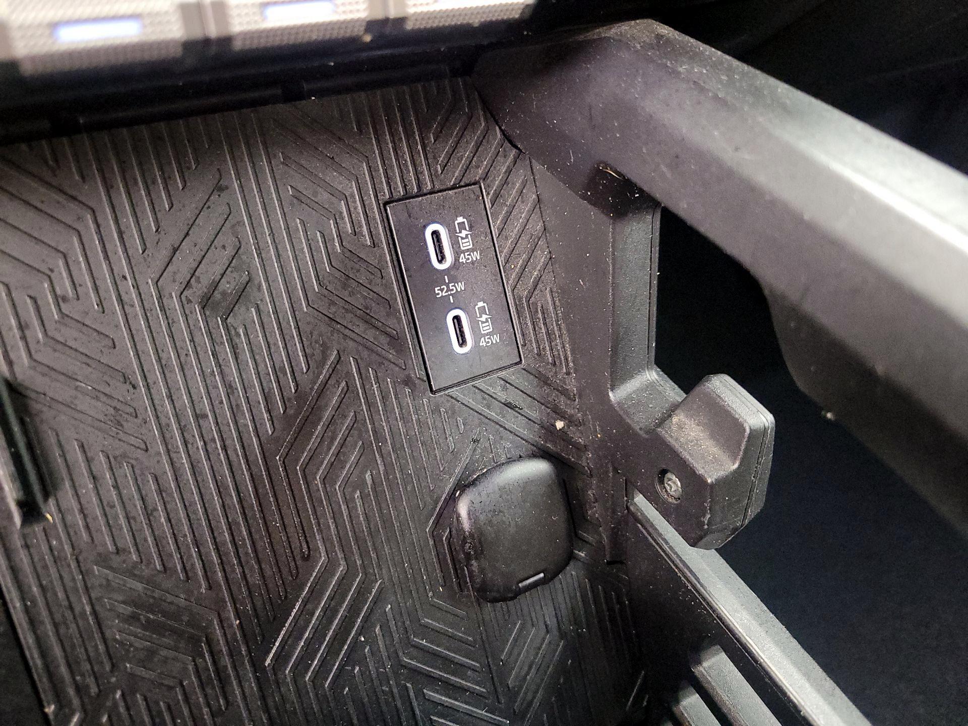 Thumbnail: 2024 Toyota Tacoma - 16