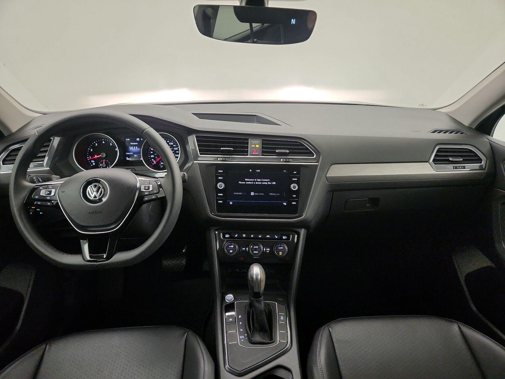 Thumbnail: 2020 Volkswagen Tiguan - 9