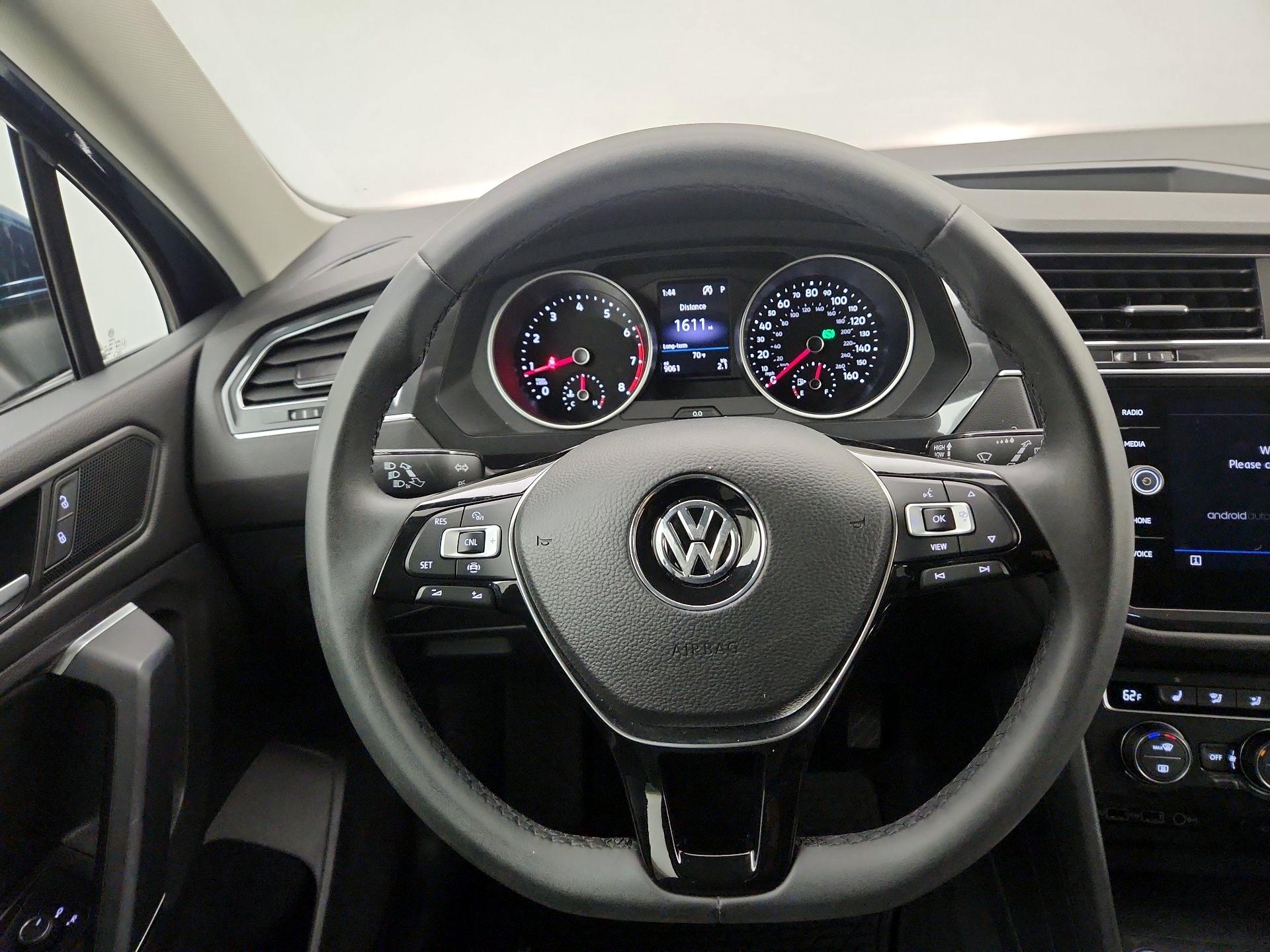 Thumbnail: 2020 Volkswagen Tiguan - 10