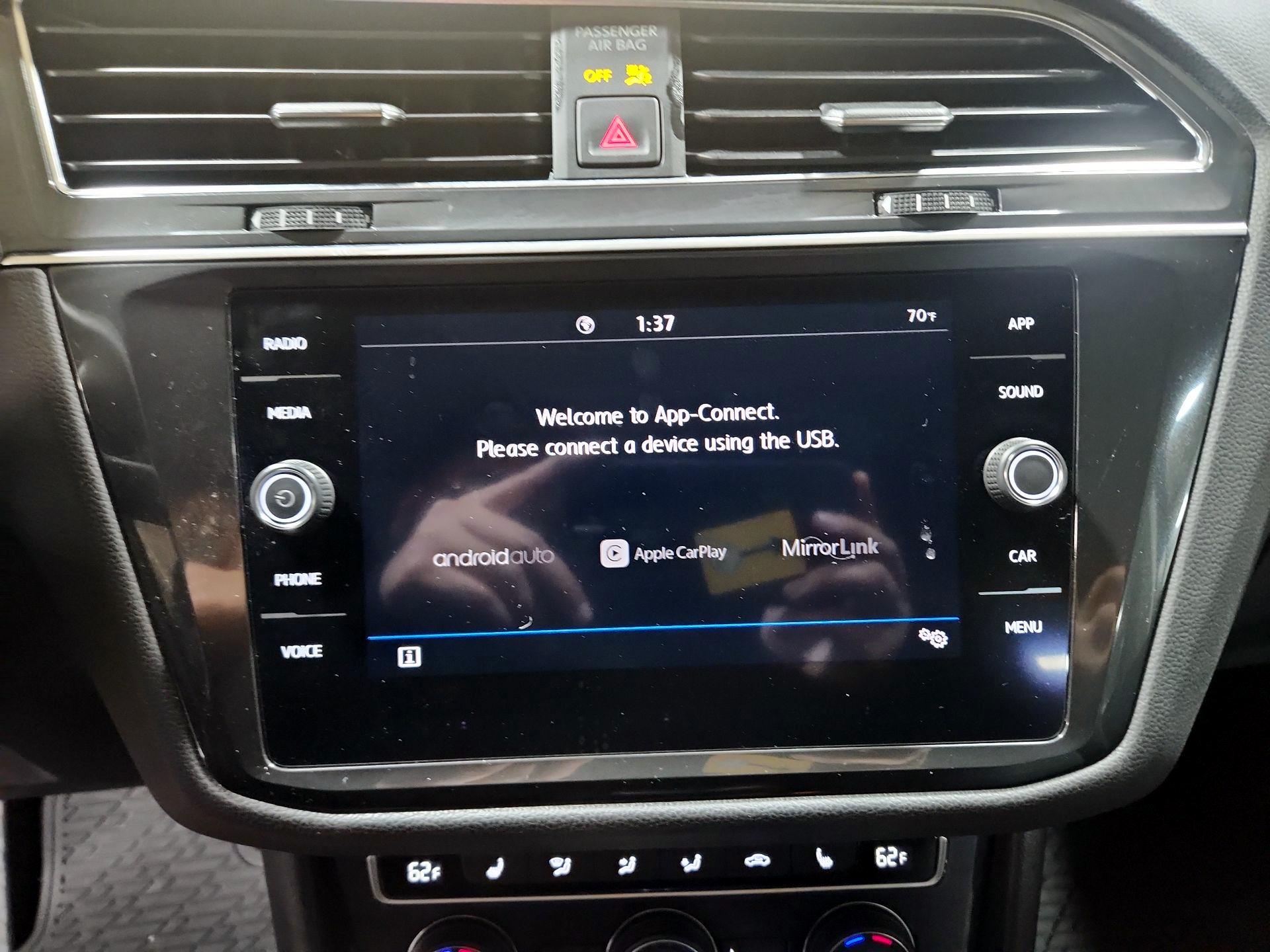 Thumbnail: 2020 Volkswagen Tiguan - 13