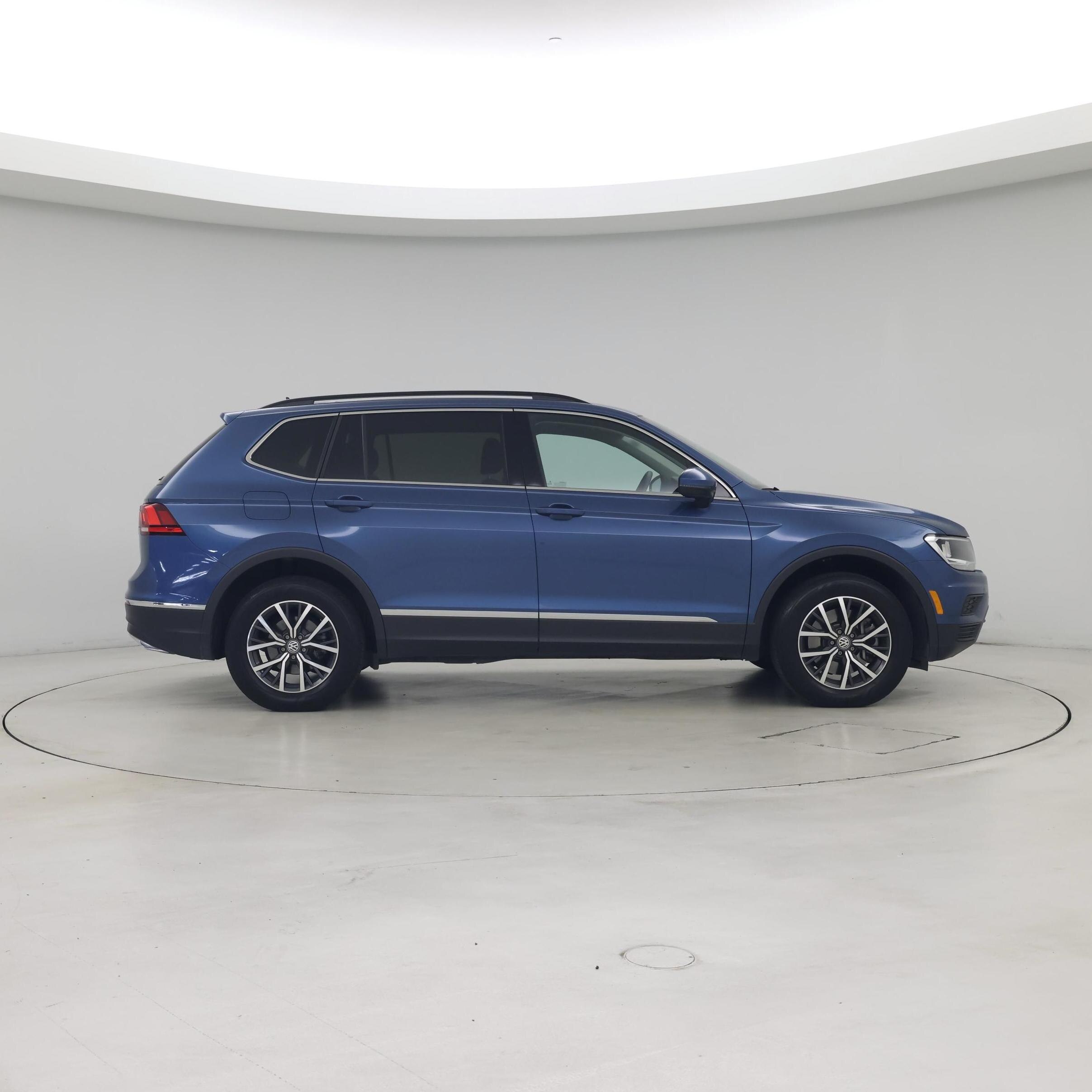 Thumbnail: 2020 Volkswagen Tiguan - 7
