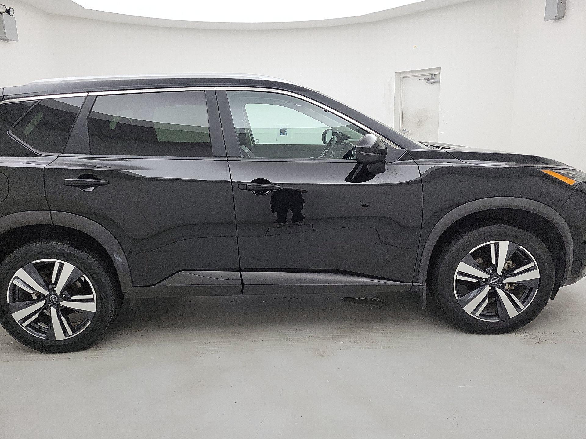 Thumbnail: 2023 Nissan Rogue - 4