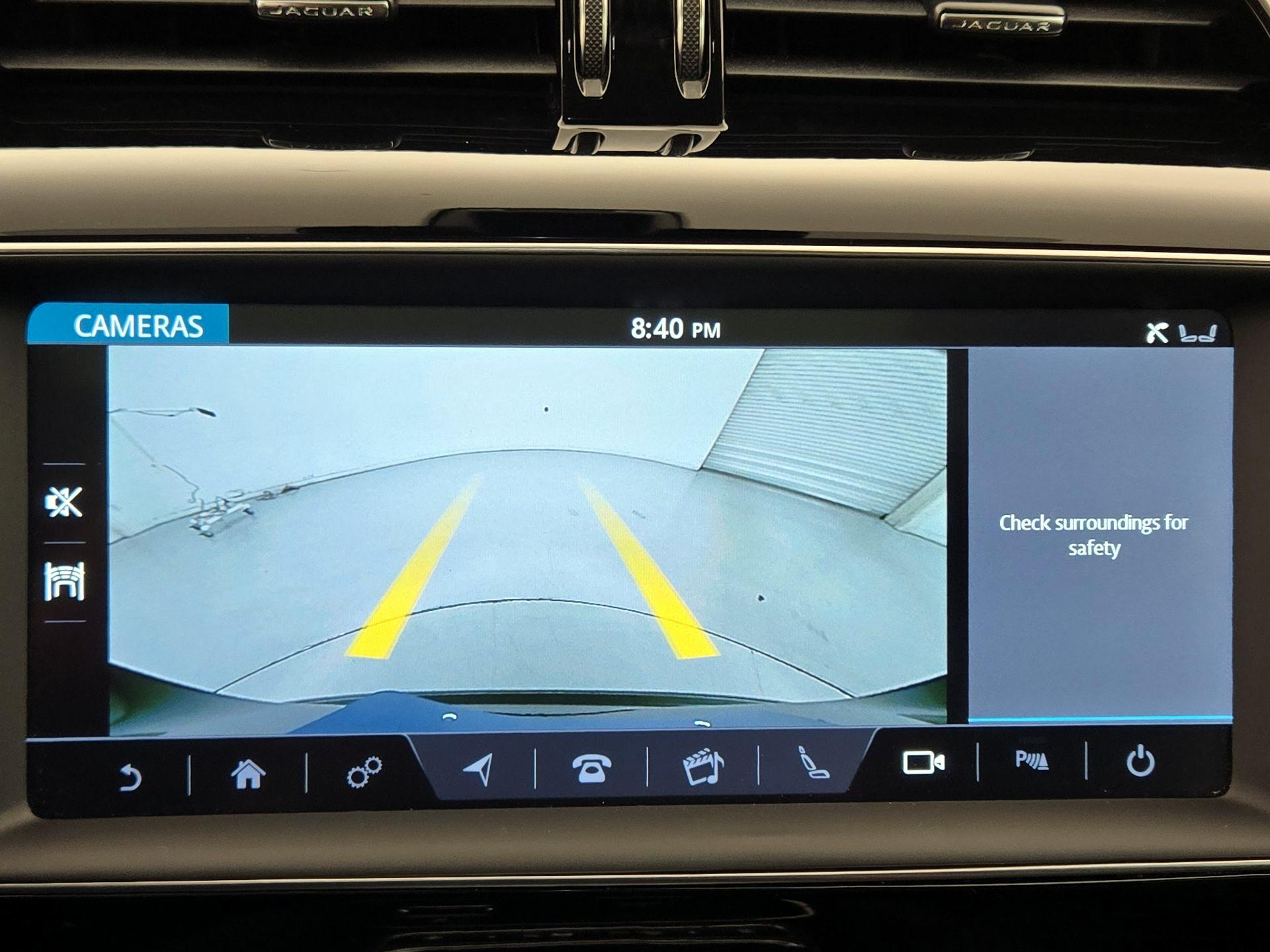 Thumbnail: 2019 Jaguar F-Pace - 15