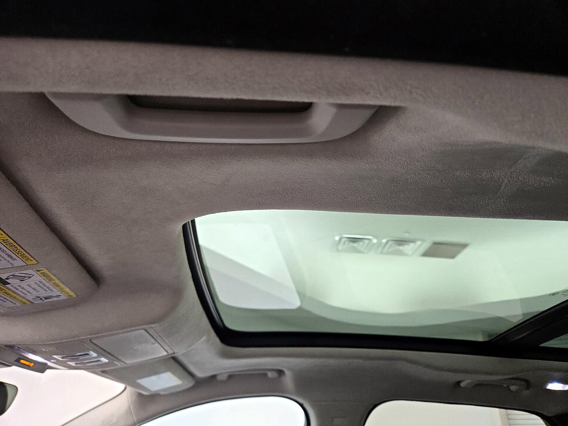 Thumbnail: 2019 Jaguar F-Pace - 20