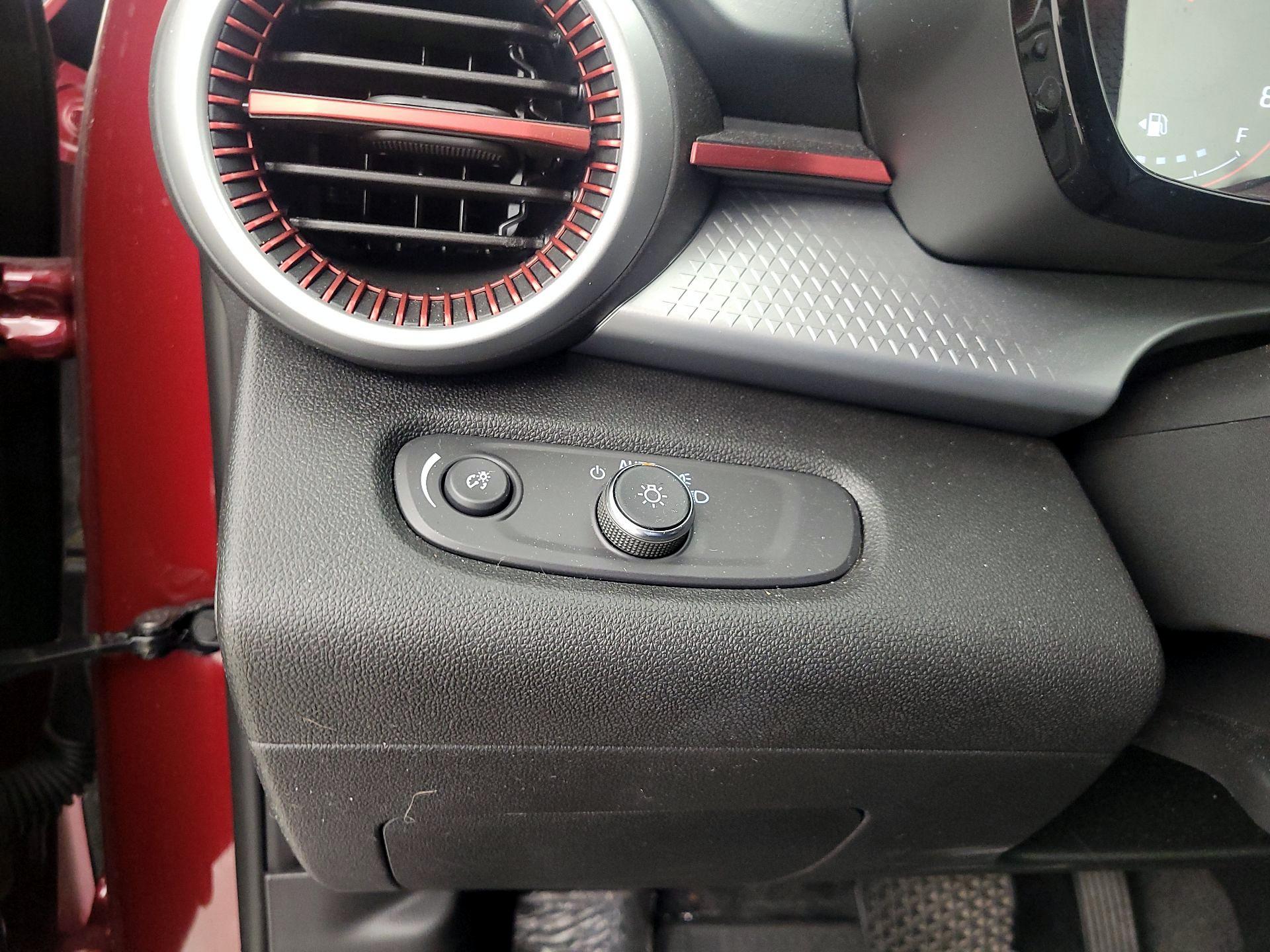 Thumbnail: 2025 Chevrolet Trax - 13