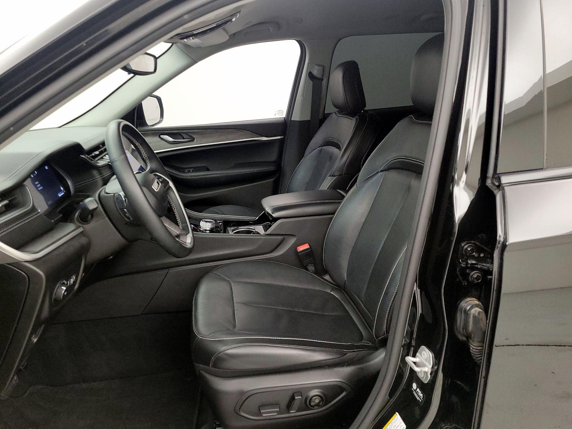 Thumbnail: 2022 Jeep Grand Cherokee L - 9