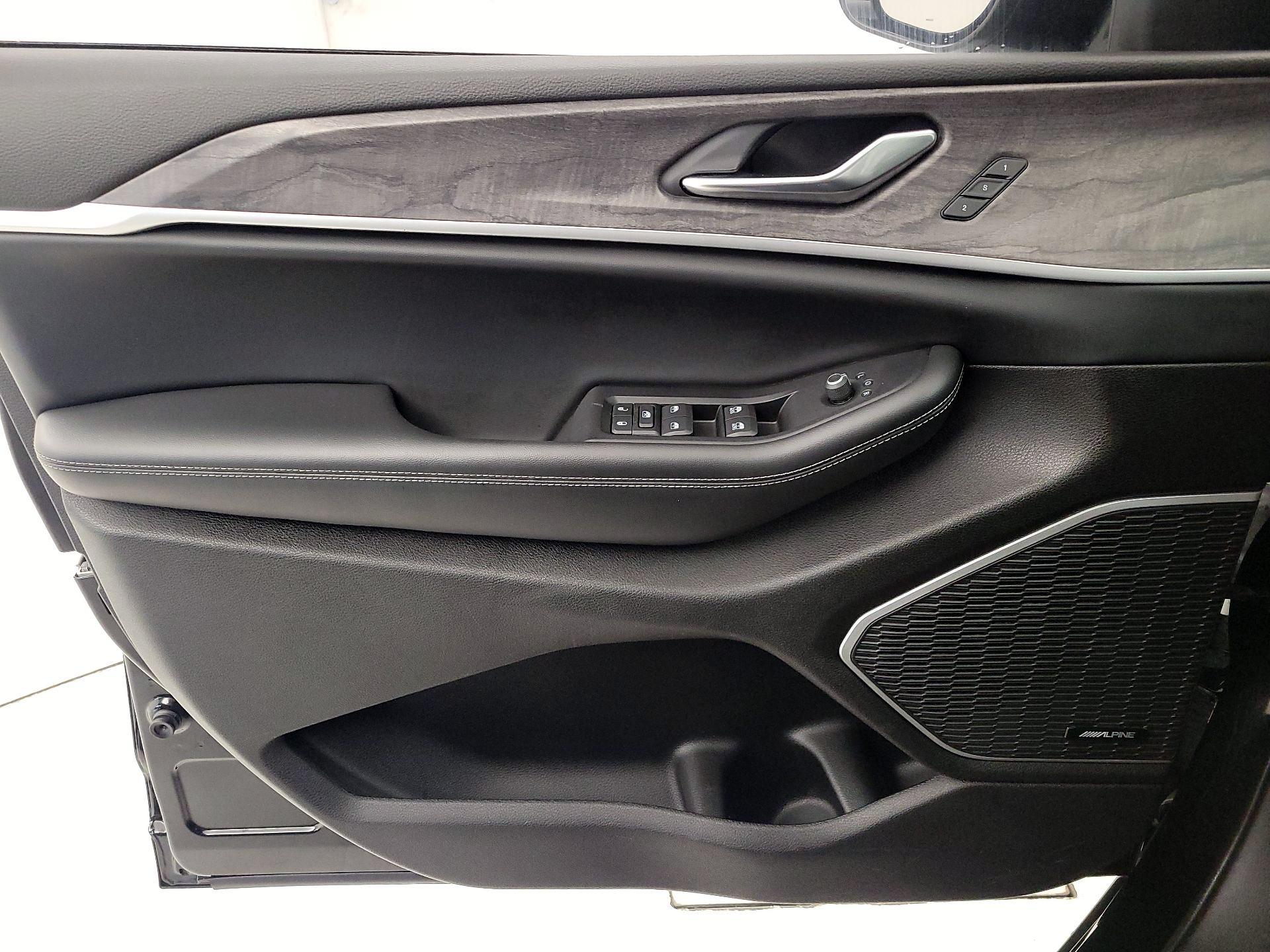 Thumbnail: 2022 Jeep Grand Cherokee L - 10