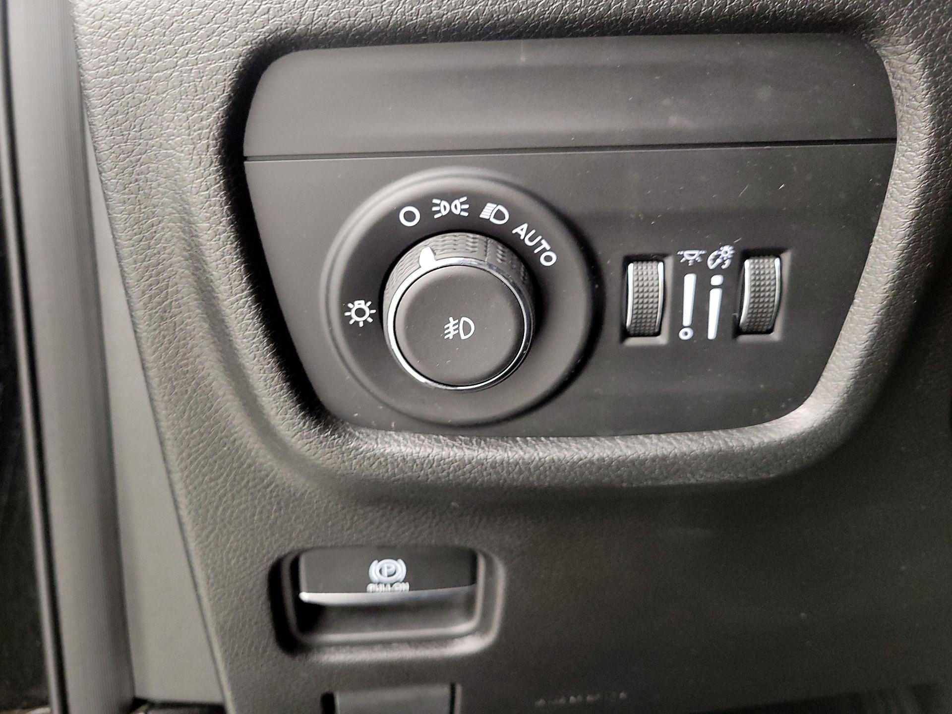 Thumbnail: 2022 Jeep Grand Cherokee L - 11