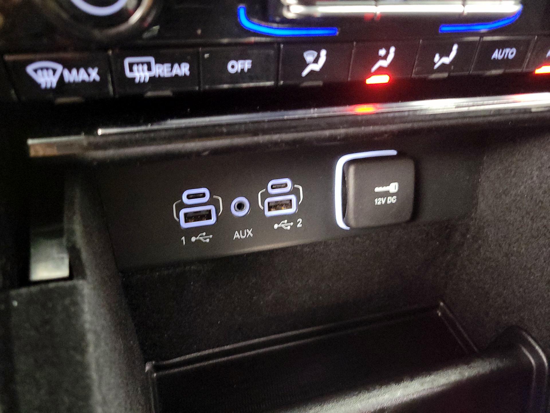 Thumbnail: 2022 Jeep Grand Cherokee L - 17