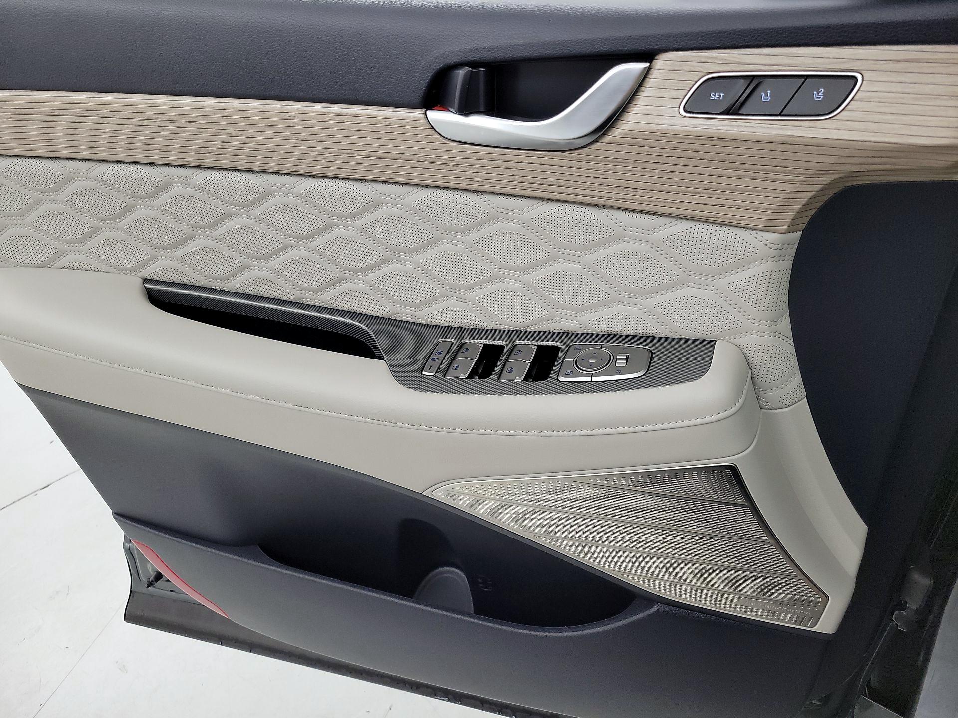 Thumbnail: 2022 Hyundai Palisade - 12