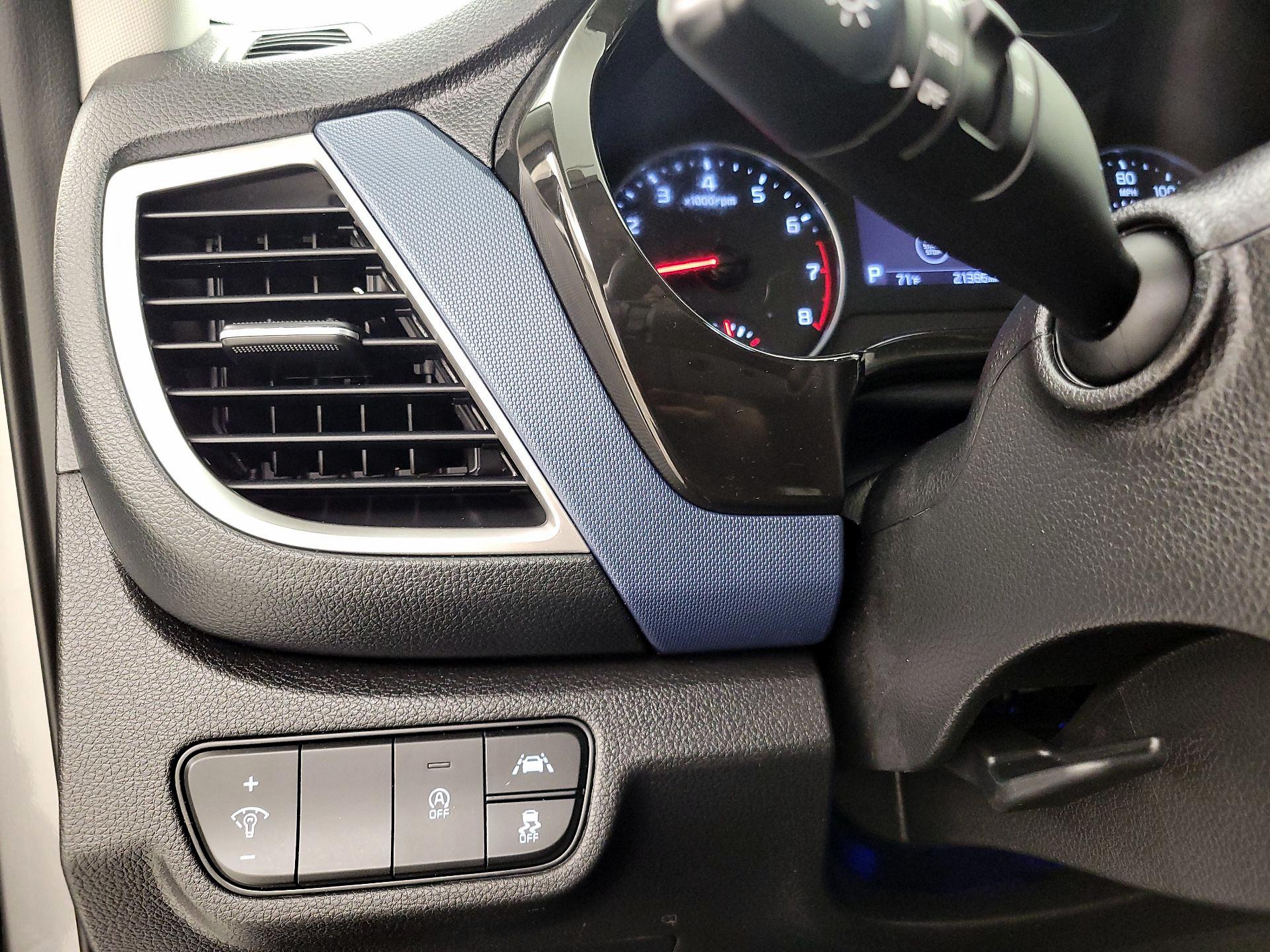 Thumbnail: 2023 Kia Seltos - 13