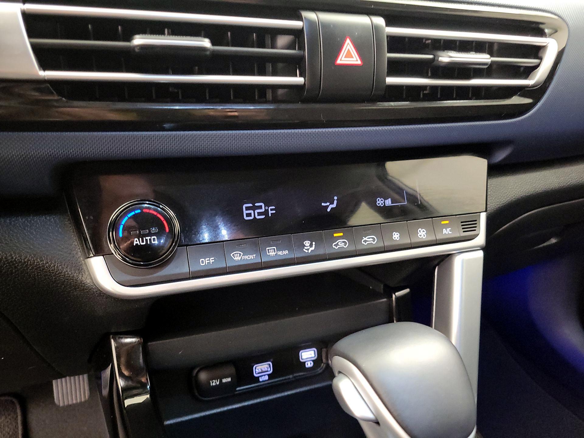 Thumbnail: 2023 Kia Seltos - 16