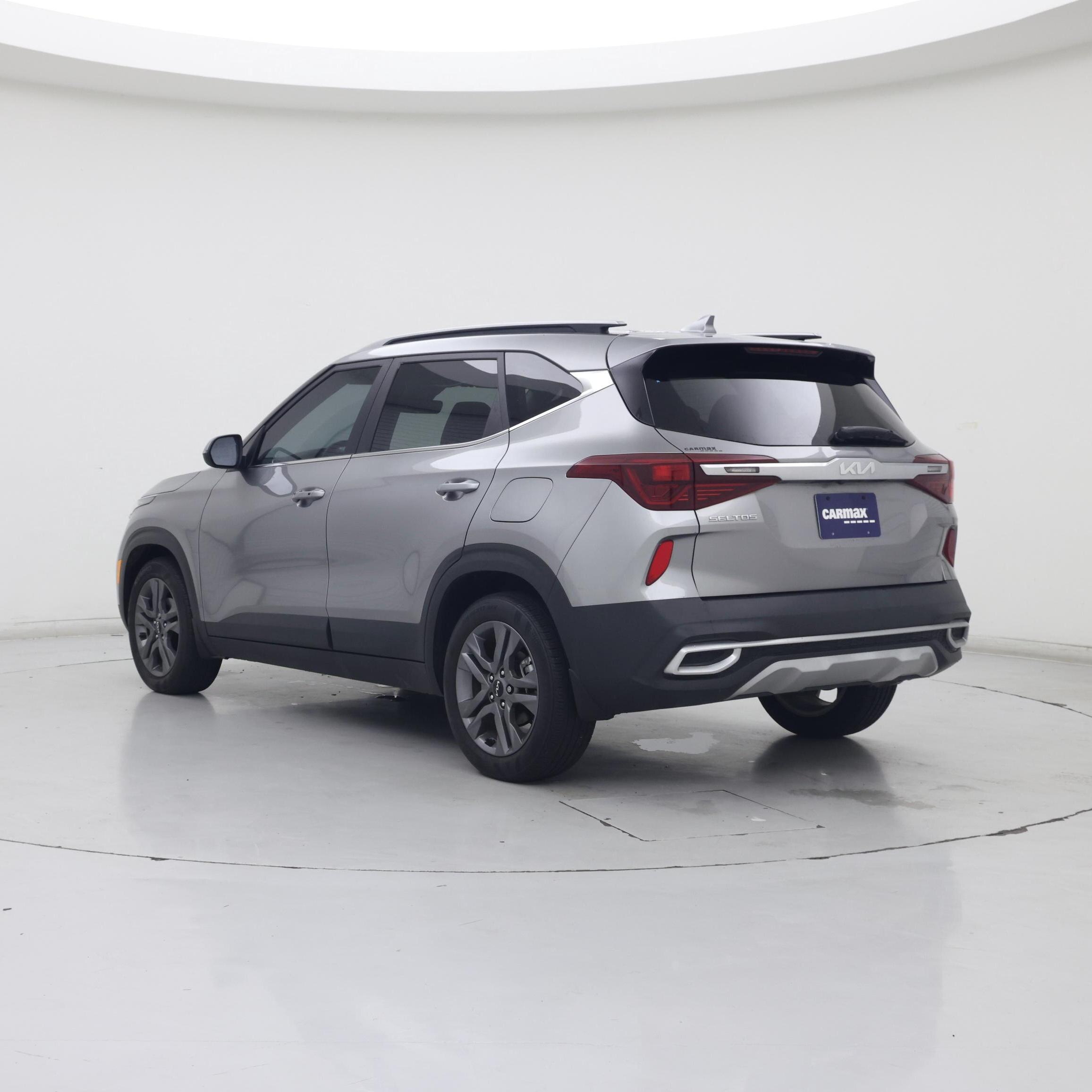 Thumbnail: 2023 Kia Seltos - 2