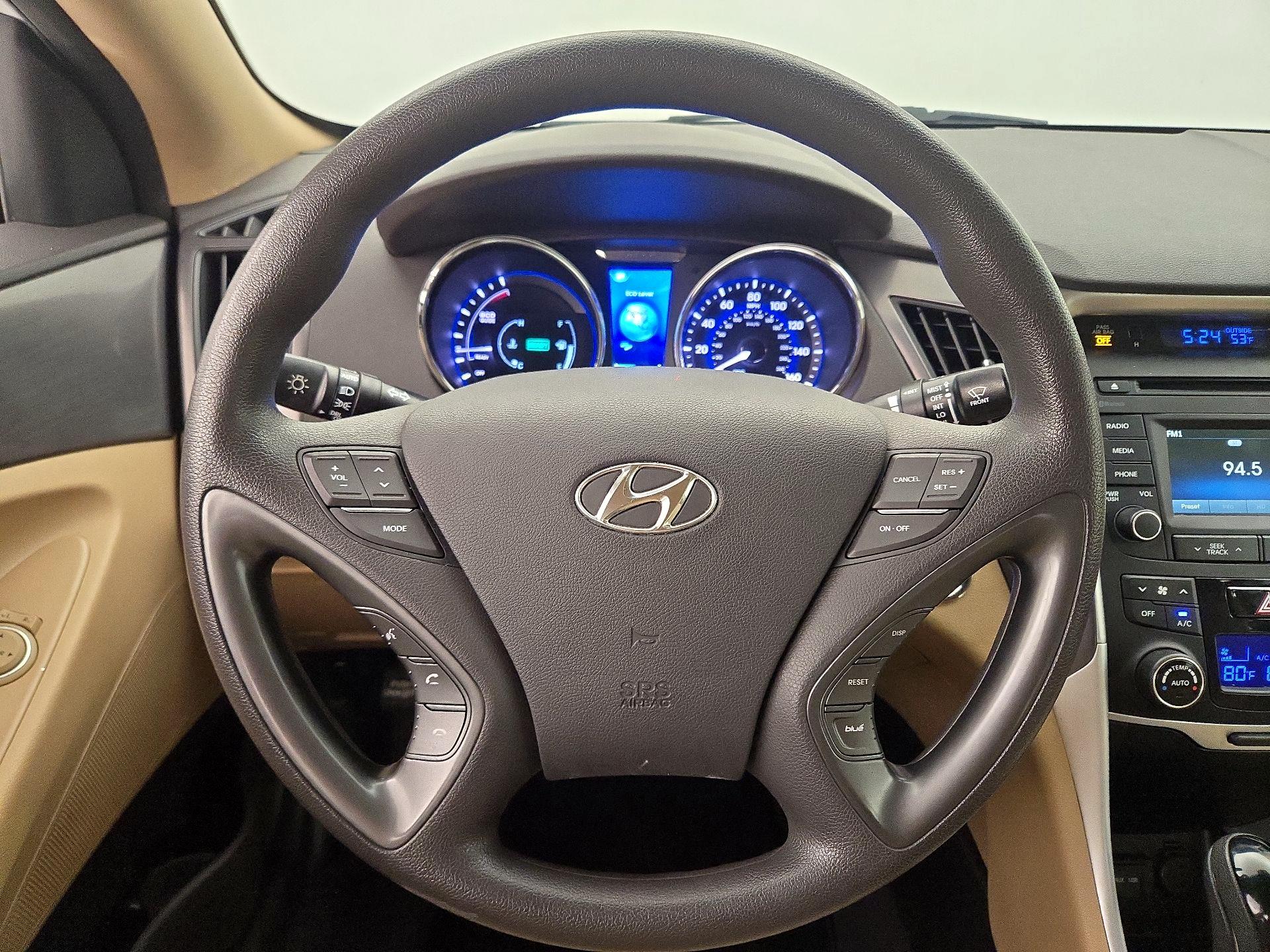 Thumbnail: 2015 Hyundai Sonata - 10