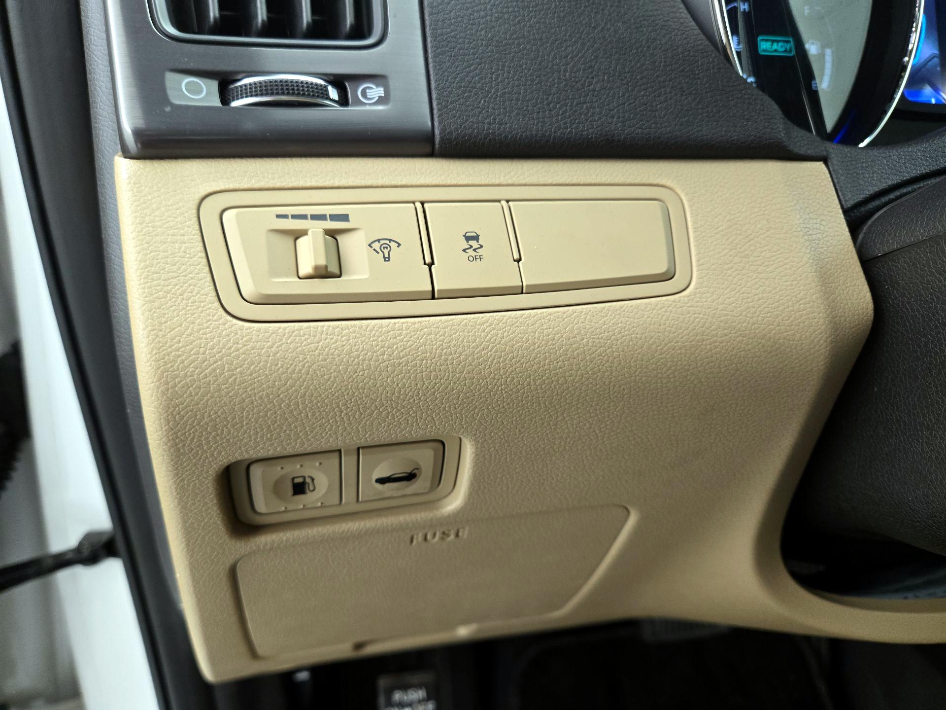 Thumbnail: 2015 Hyundai Sonata - 13