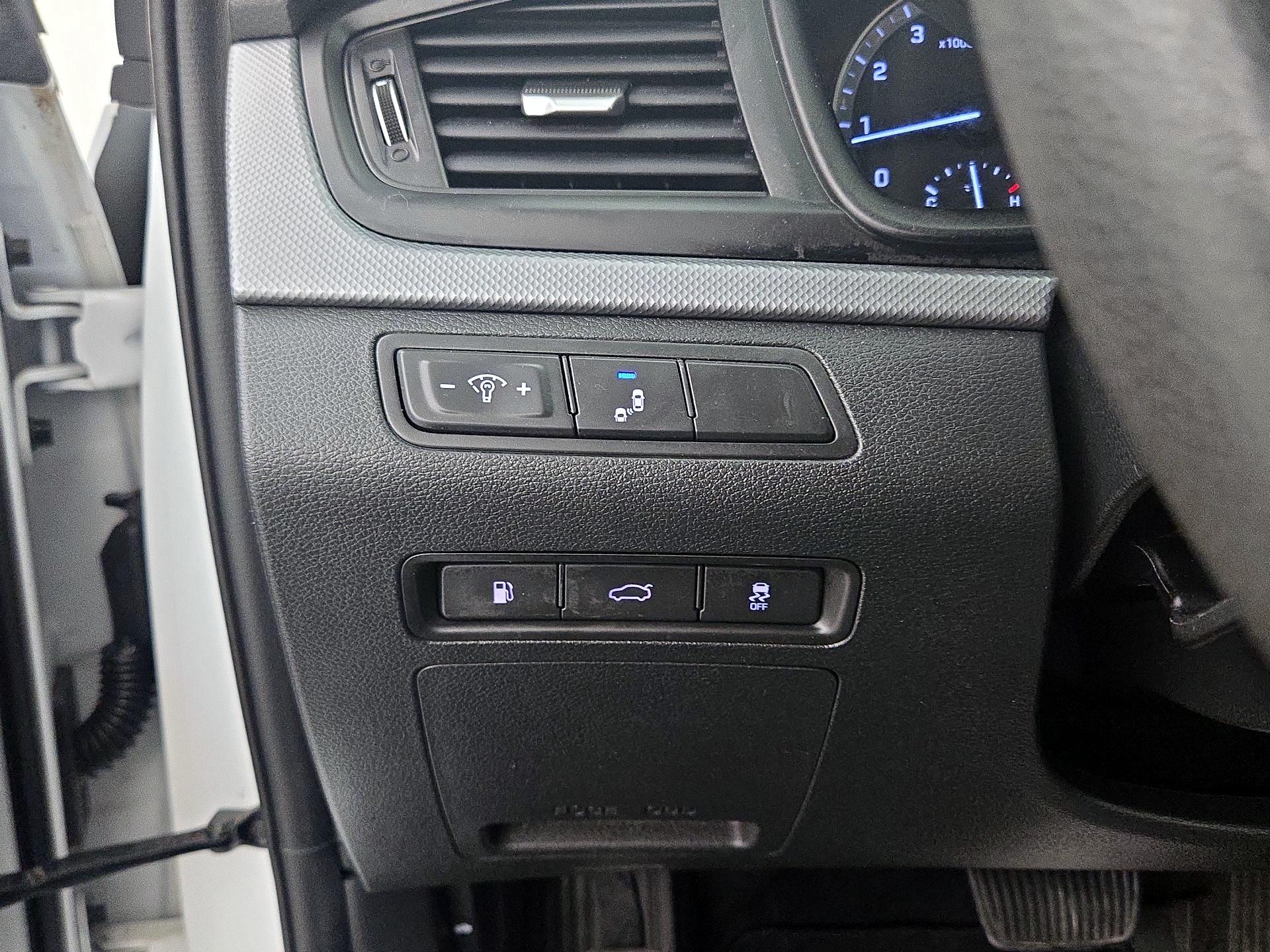 Thumbnail: 2018 Hyundai Sonata - 13