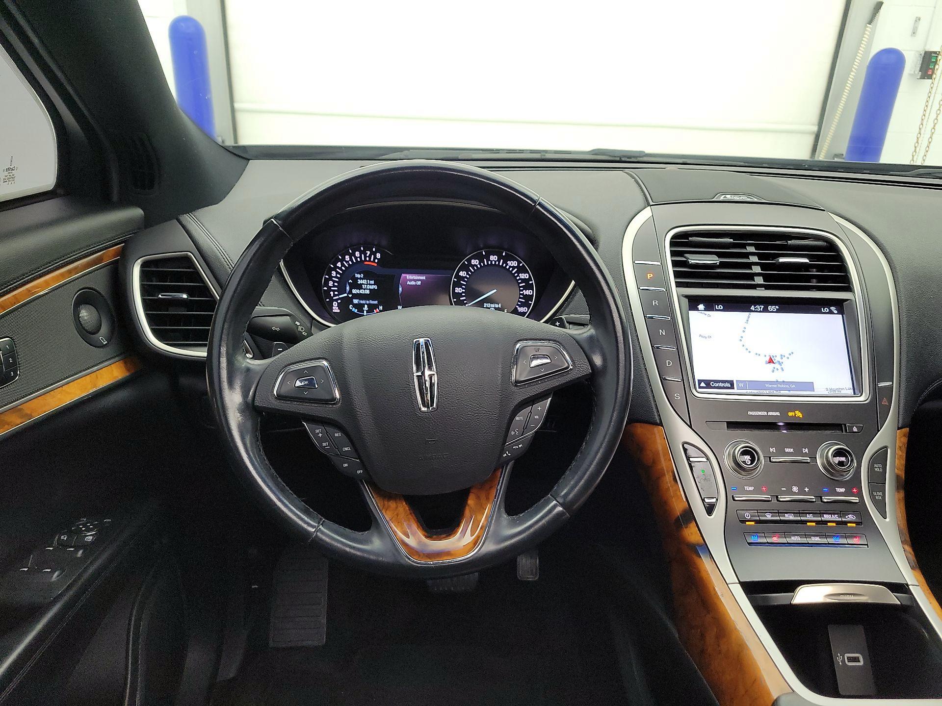 Thumbnail: 2017 Lincoln MKX - 10