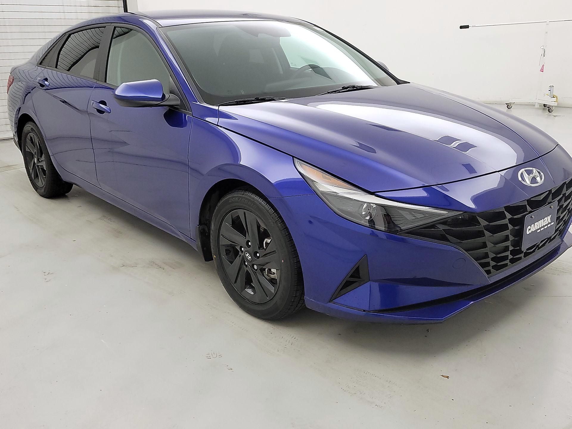 Thumbnail: 2023 Hyundai Elantra - 1