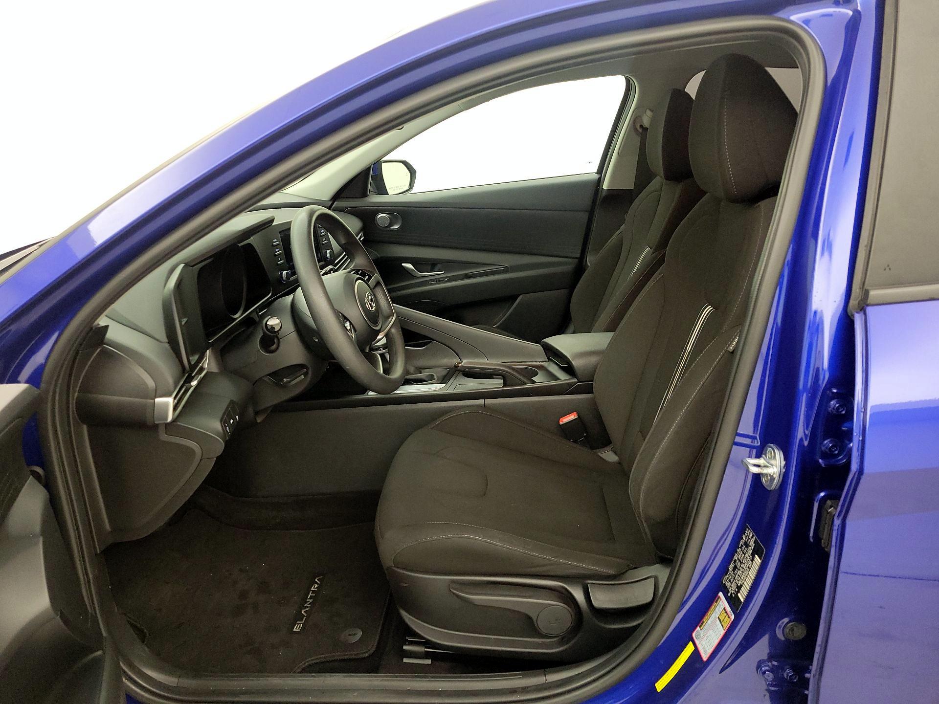 Thumbnail: 2023 Hyundai Elantra - 9