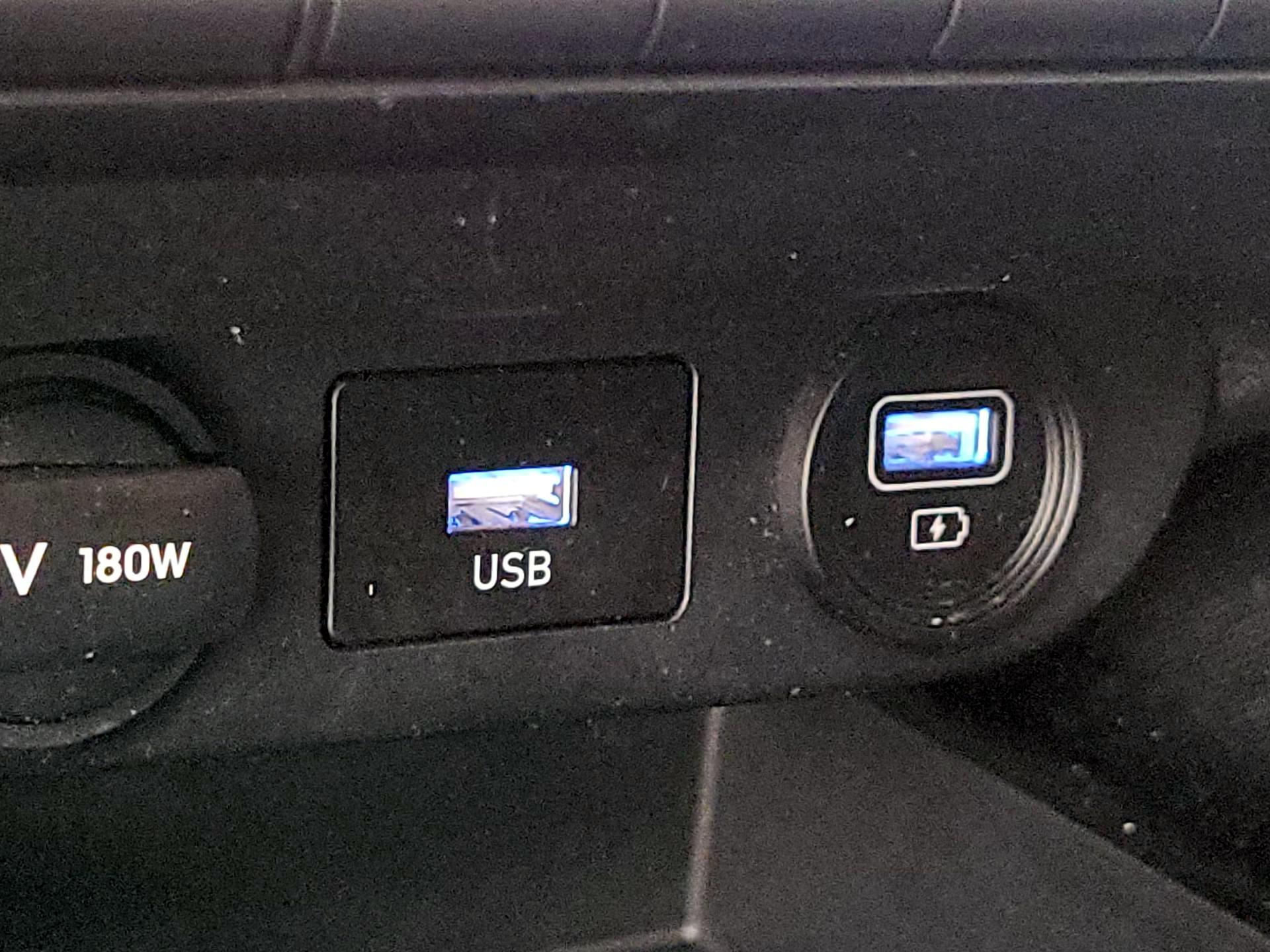 Thumbnail: 2023 Hyundai Elantra - 16