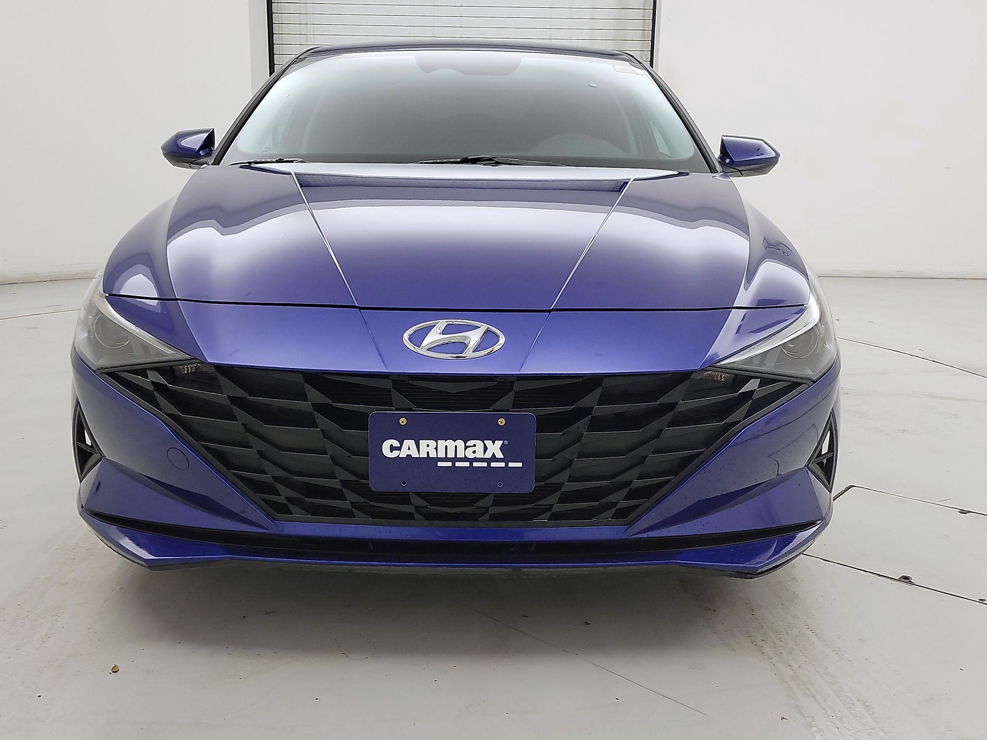 Thumbnail: 2023 Hyundai Elantra - 2