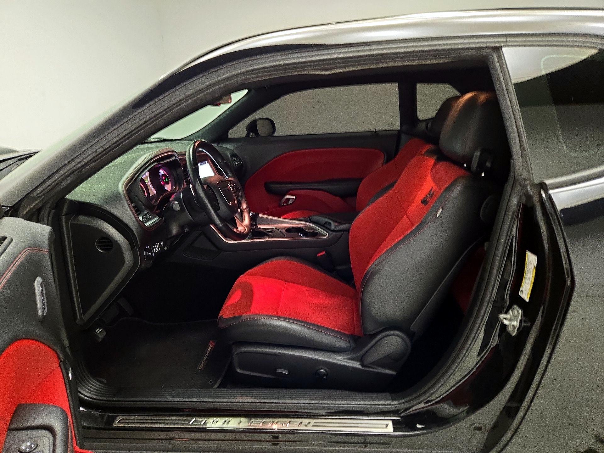 Thumbnail: 2022 Dodge Challenger - 11