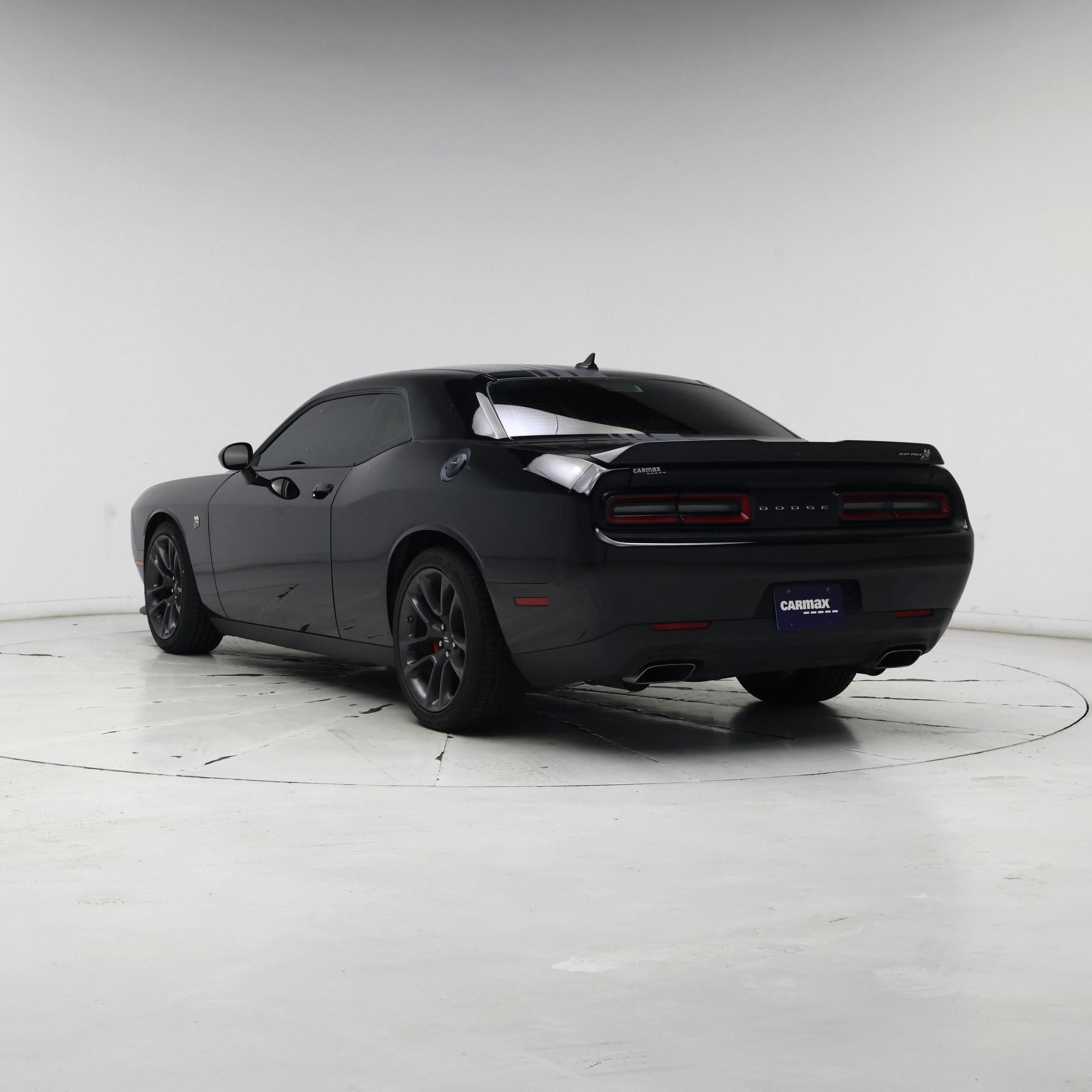 Thumbnail: 2022 Dodge Challenger - 2