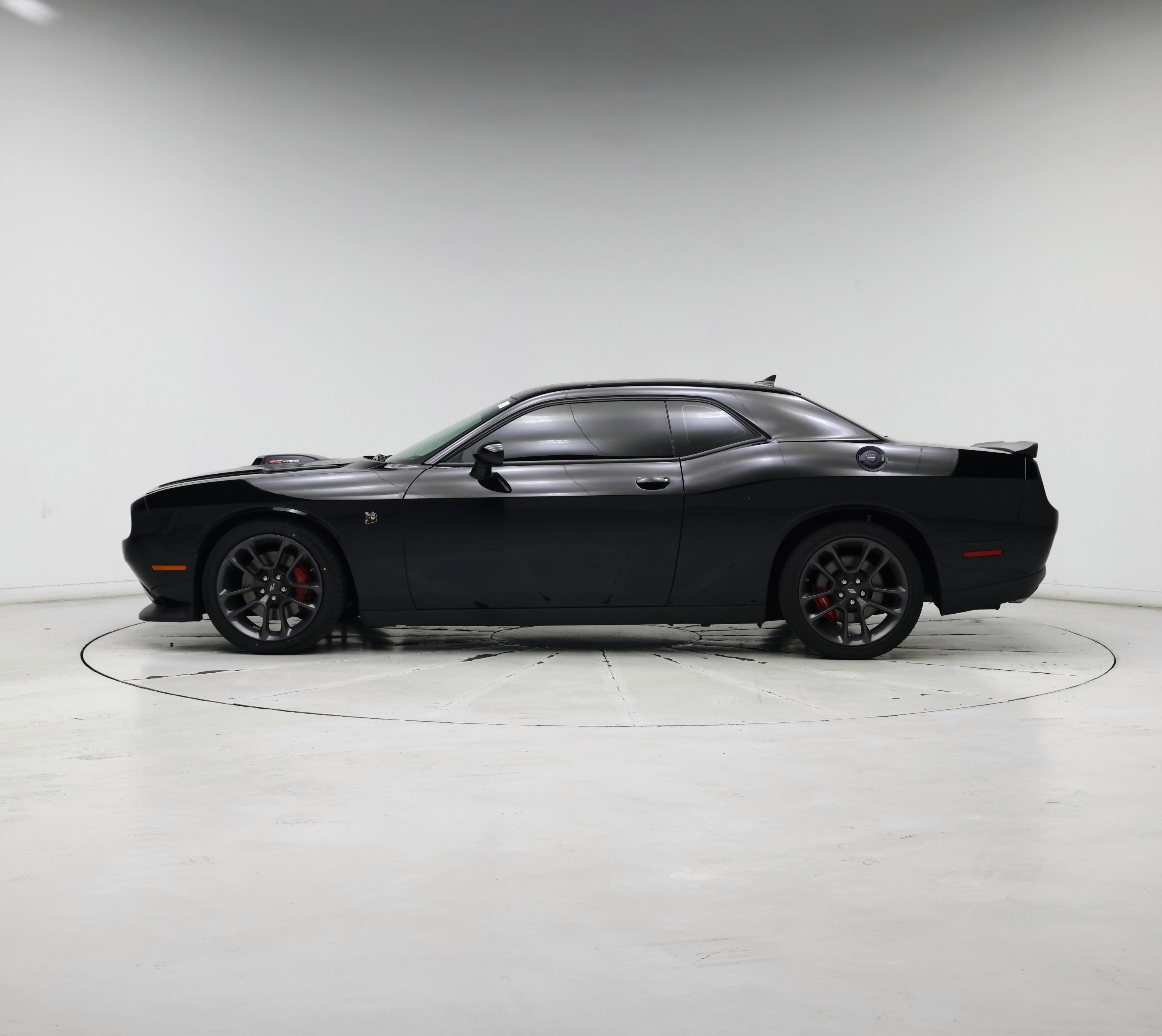 Thumbnail: 2022 Dodge Challenger - 3