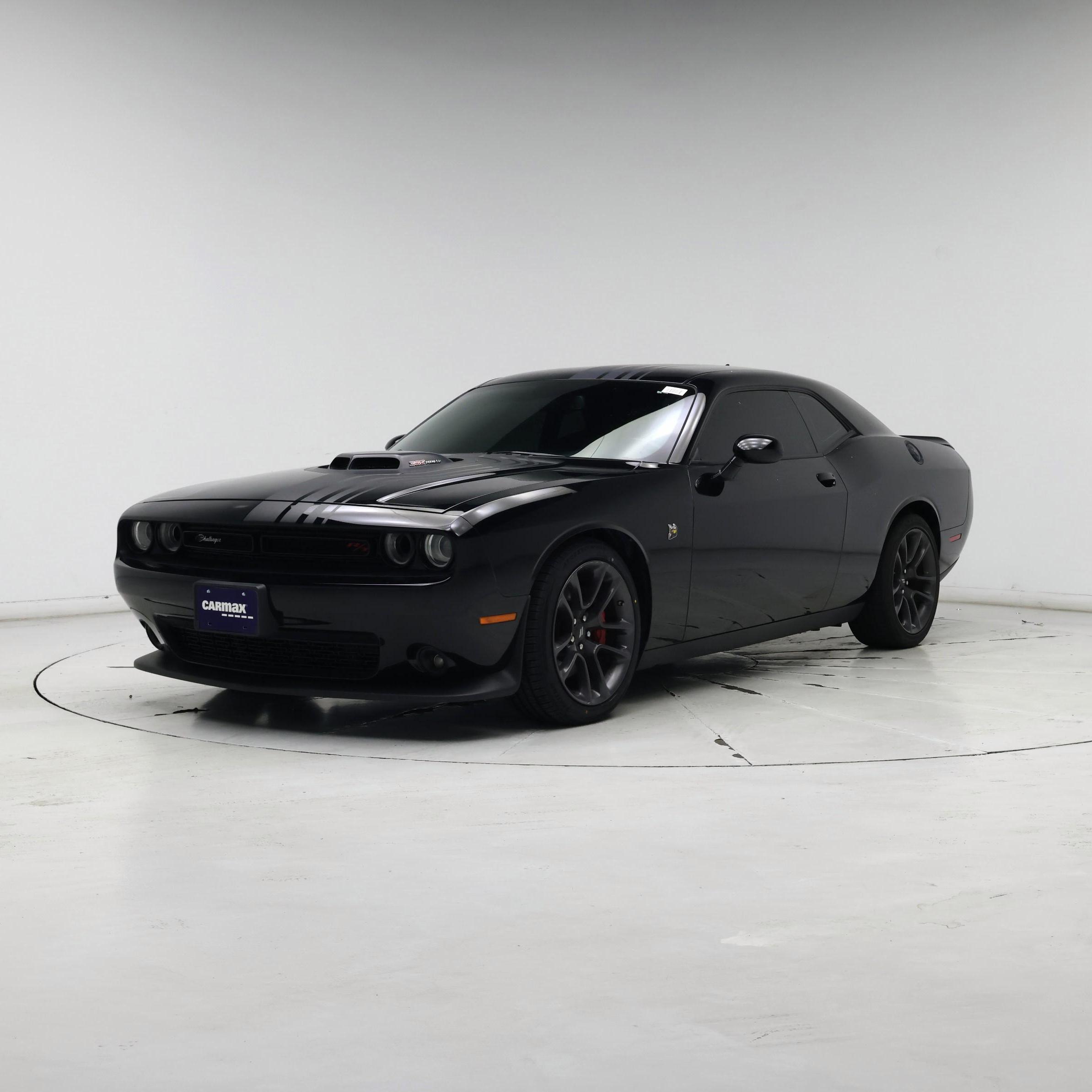 Thumbnail: 2022 Dodge Challenger - 4
