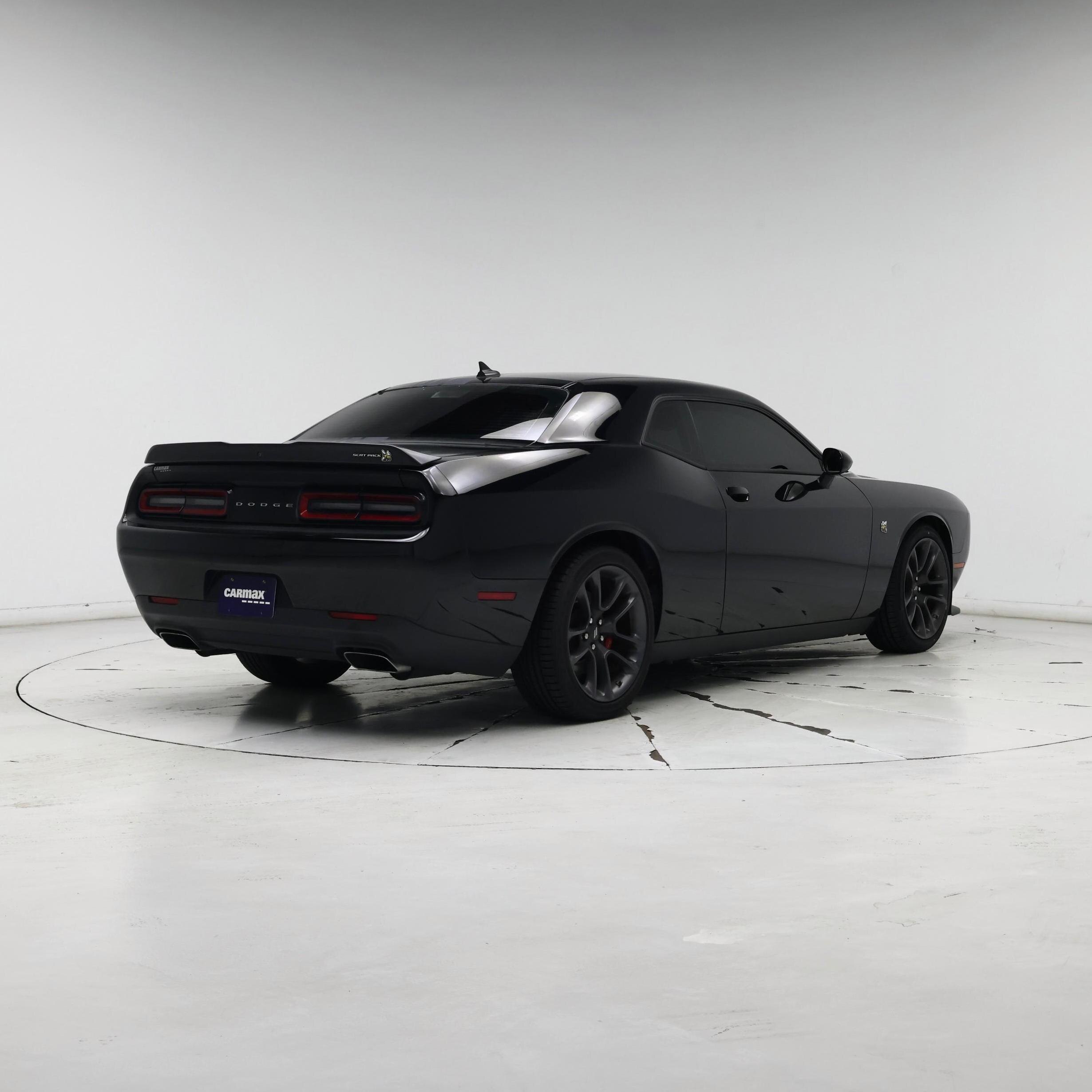 Thumbnail: 2022 Dodge Challenger - 8