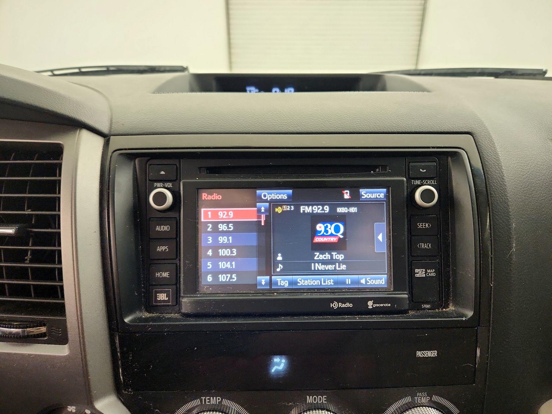 Thumbnail: 2014 Toyota Sequoia - 15