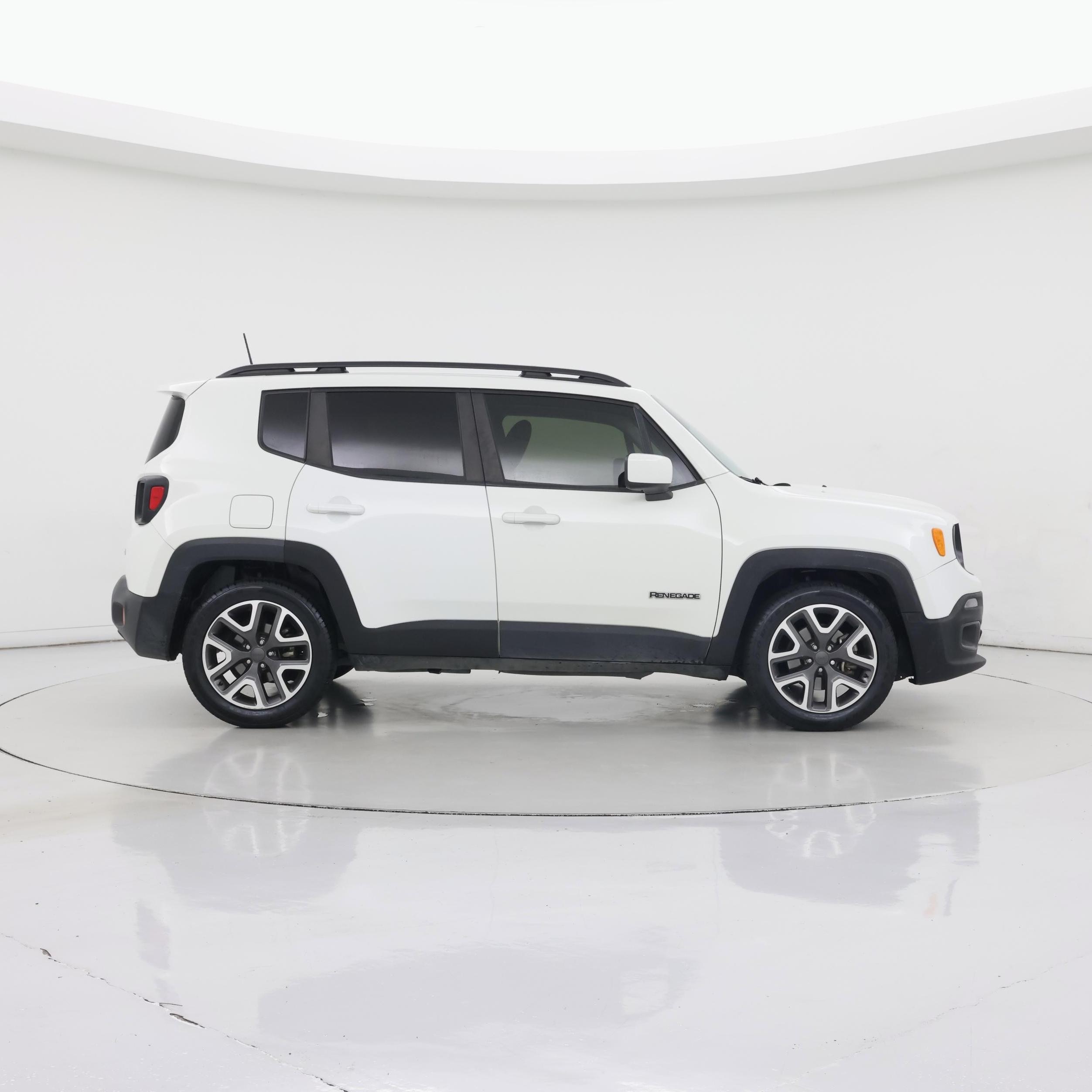 Thumbnail: 2018 Jeep Renegade - 7