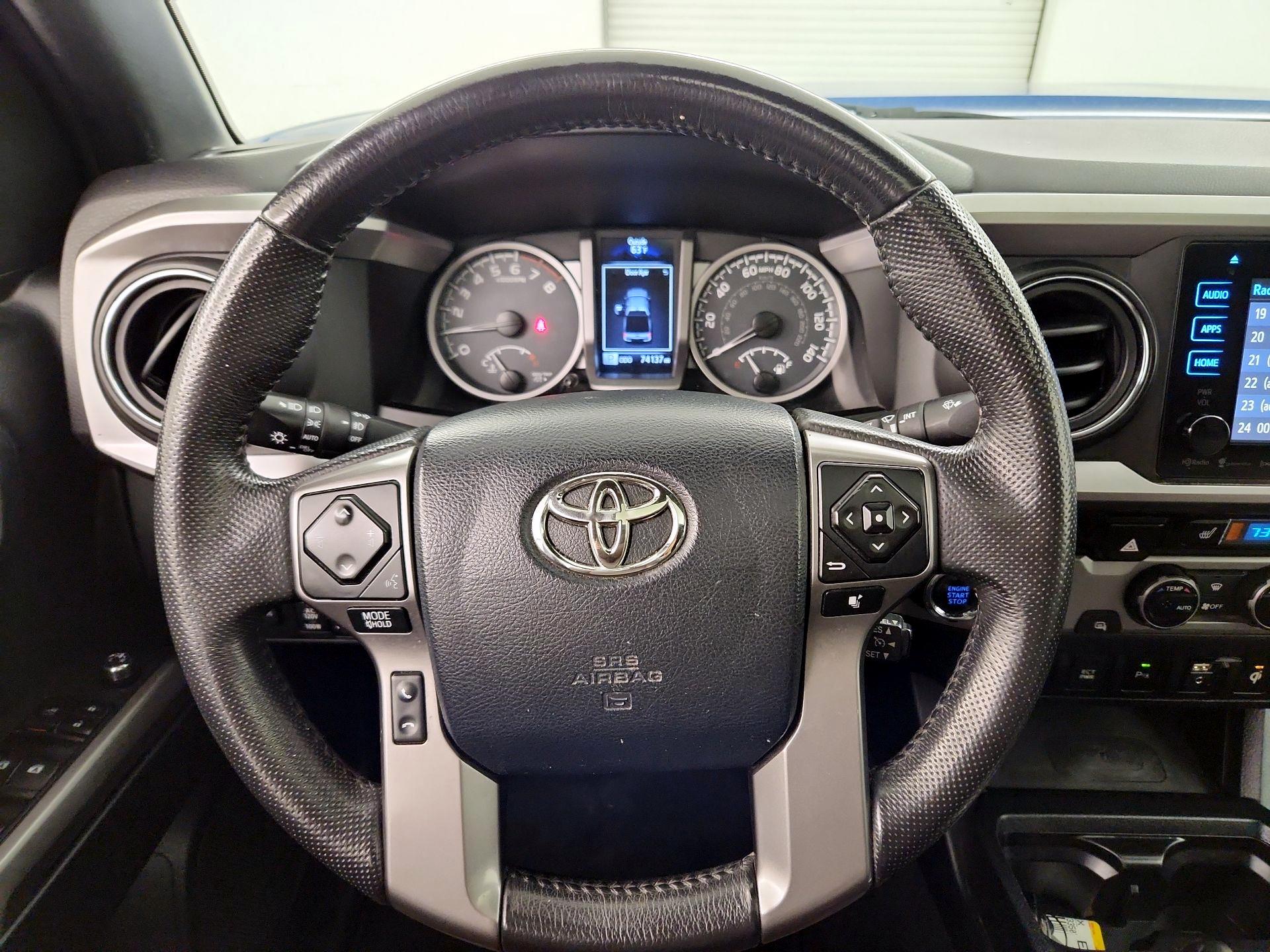 Thumbnail: 2017 Toyota Tacoma - 10