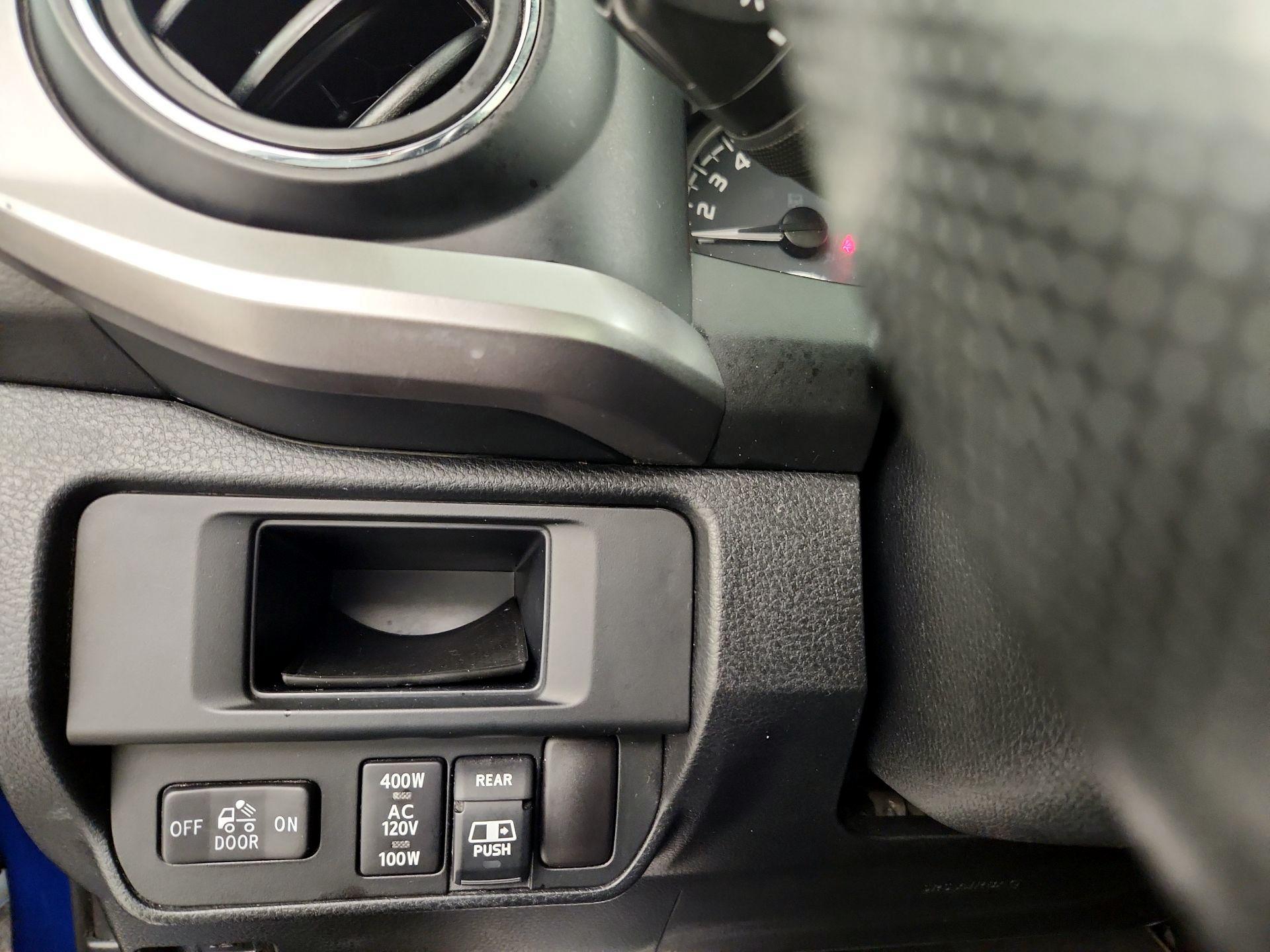 Thumbnail: 2017 Toyota Tacoma - 13