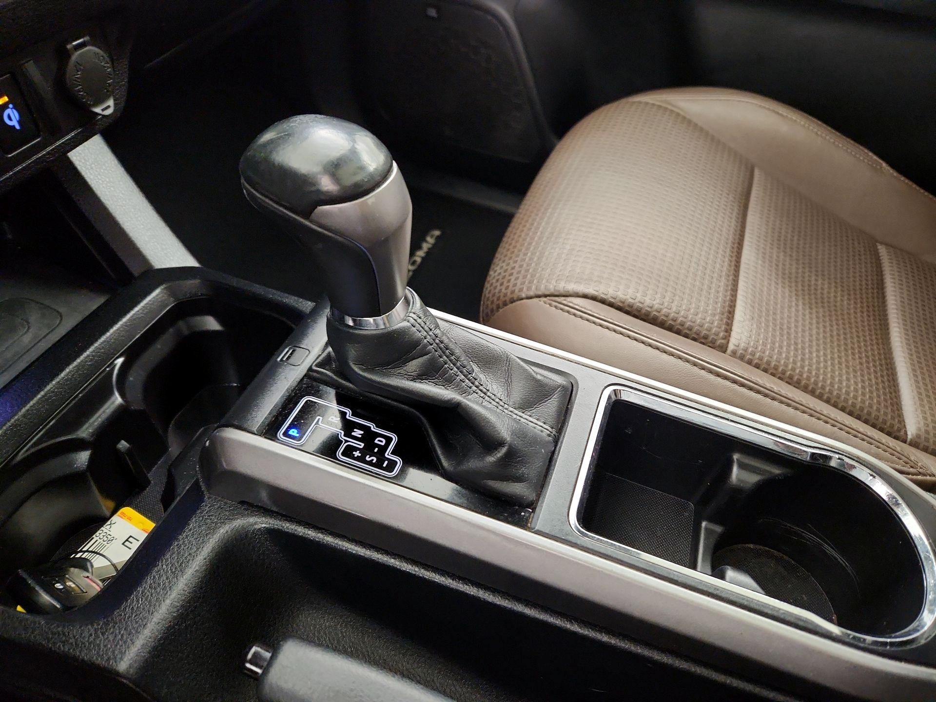 Thumbnail: 2017 Toyota Tacoma - 17