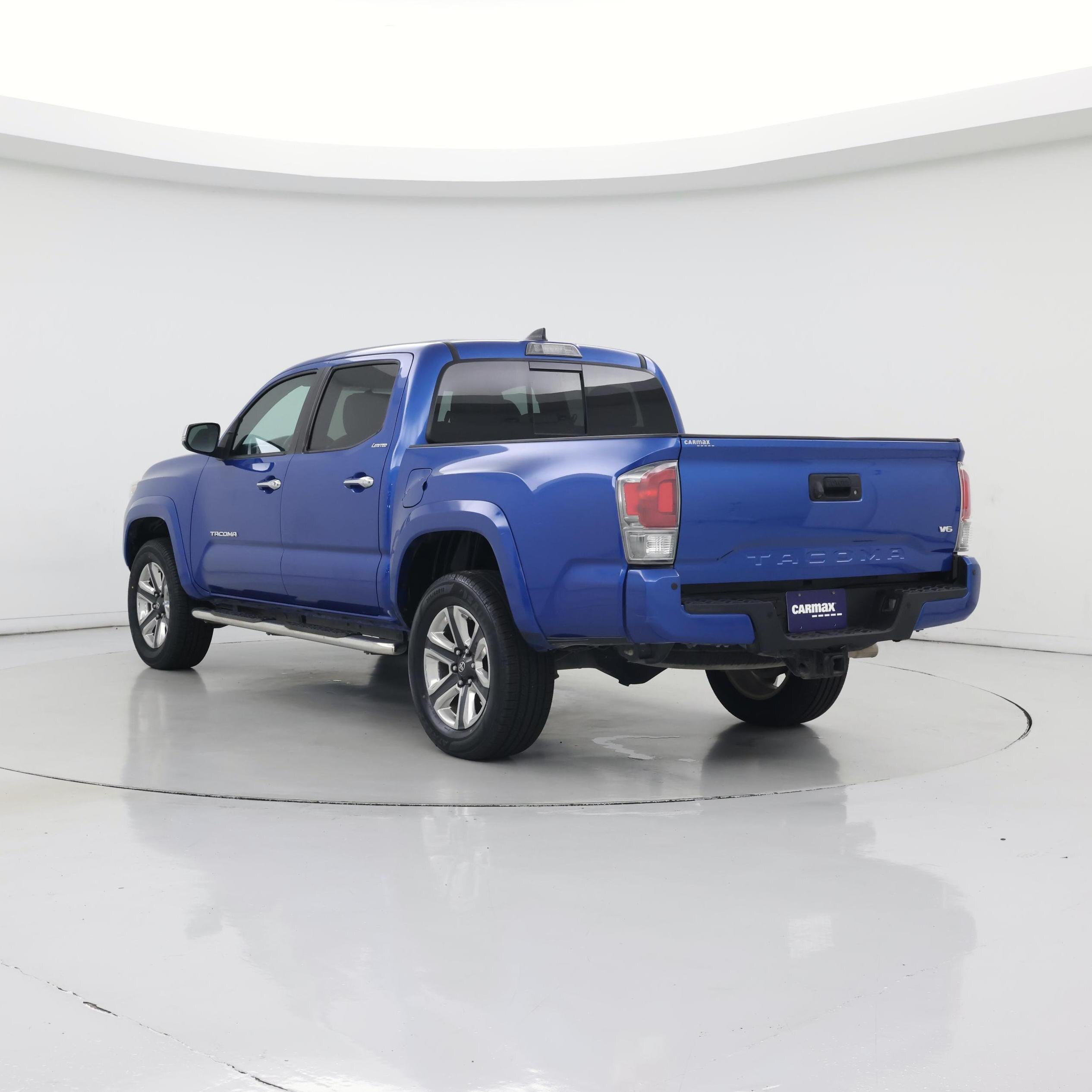 Thumbnail: 2017 Toyota Tacoma - 2