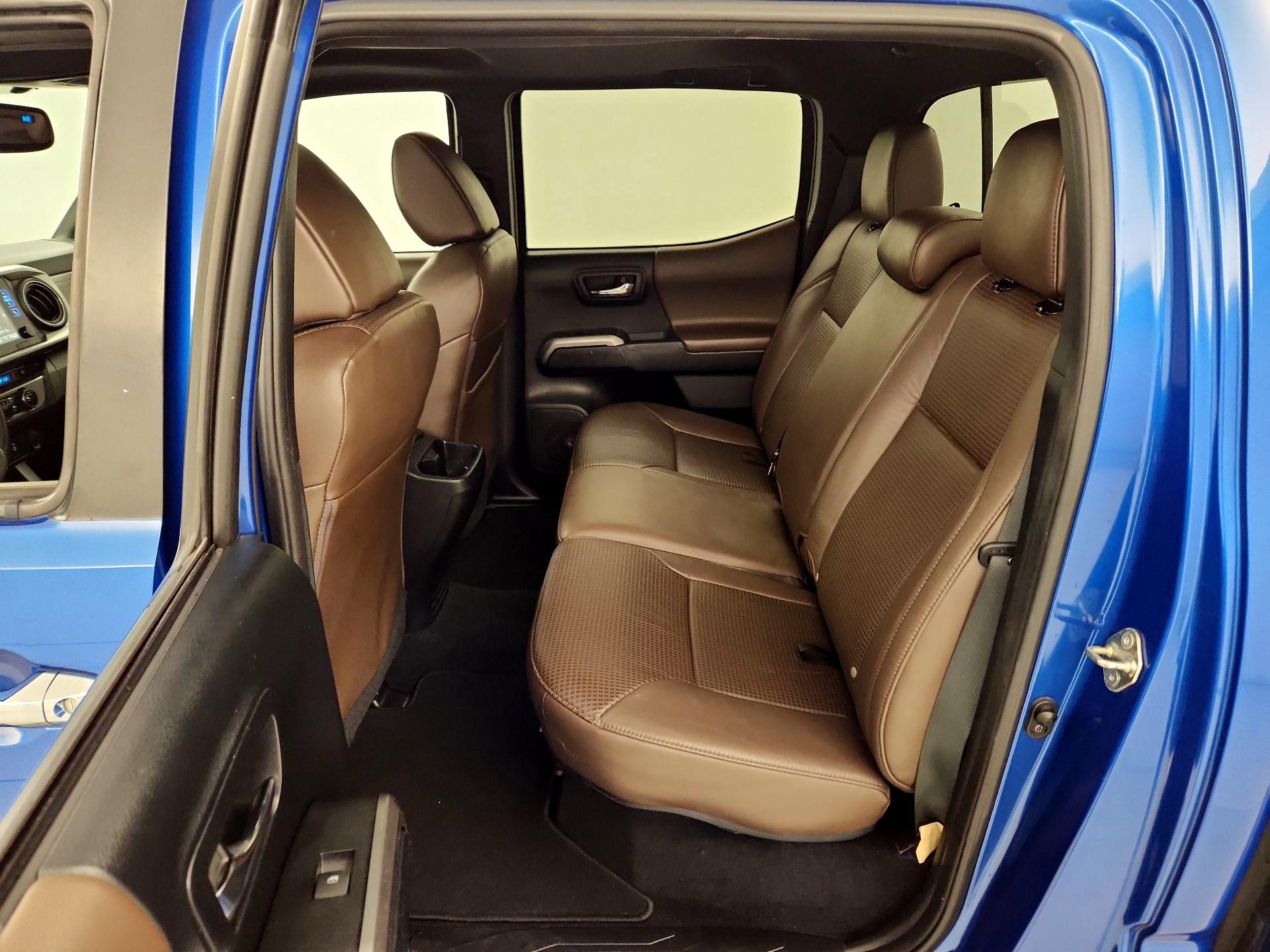 Thumbnail: 2017 Toyota Tacoma - 20